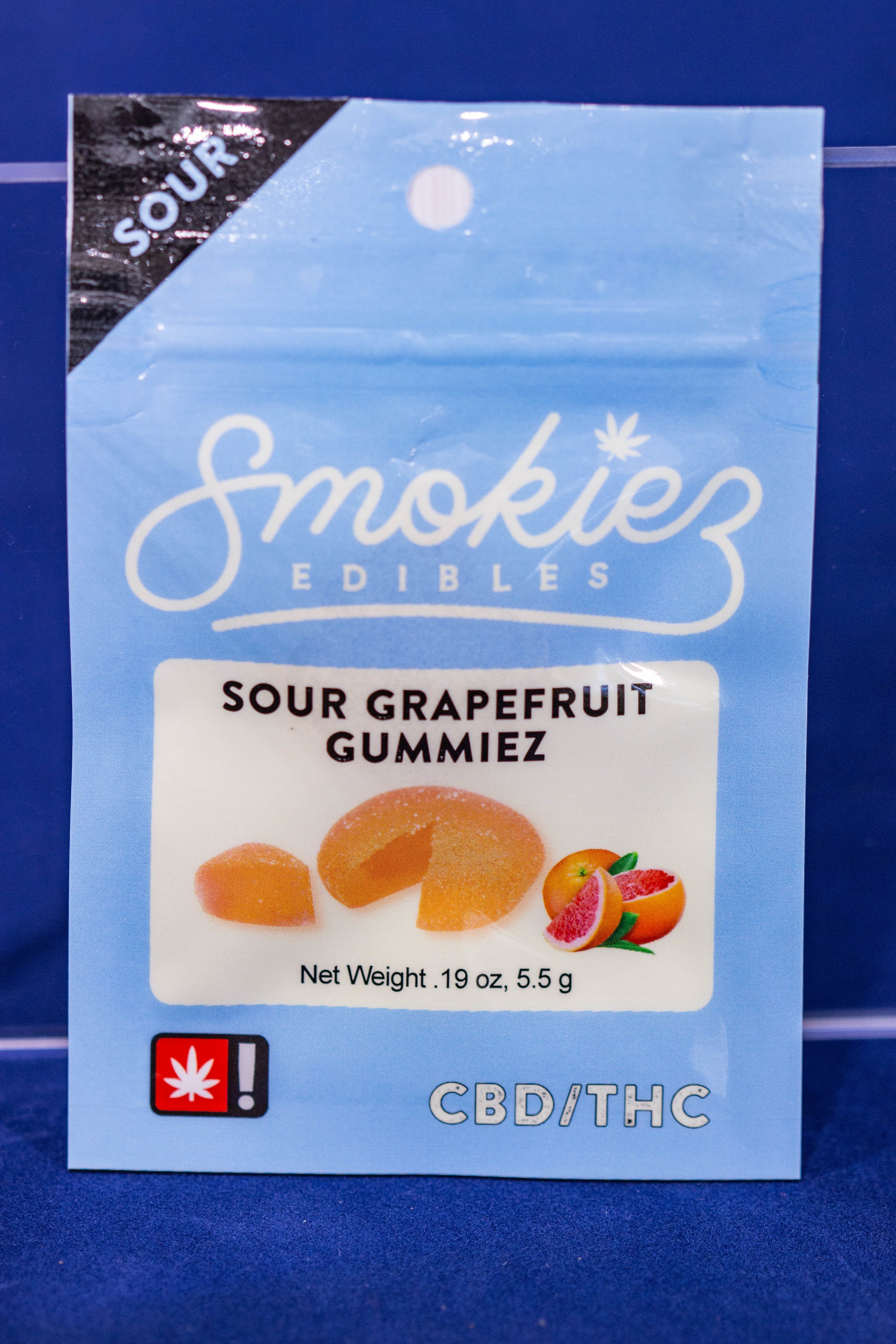 edible-11-sour-grapefruit-gummy-by-smokiez
