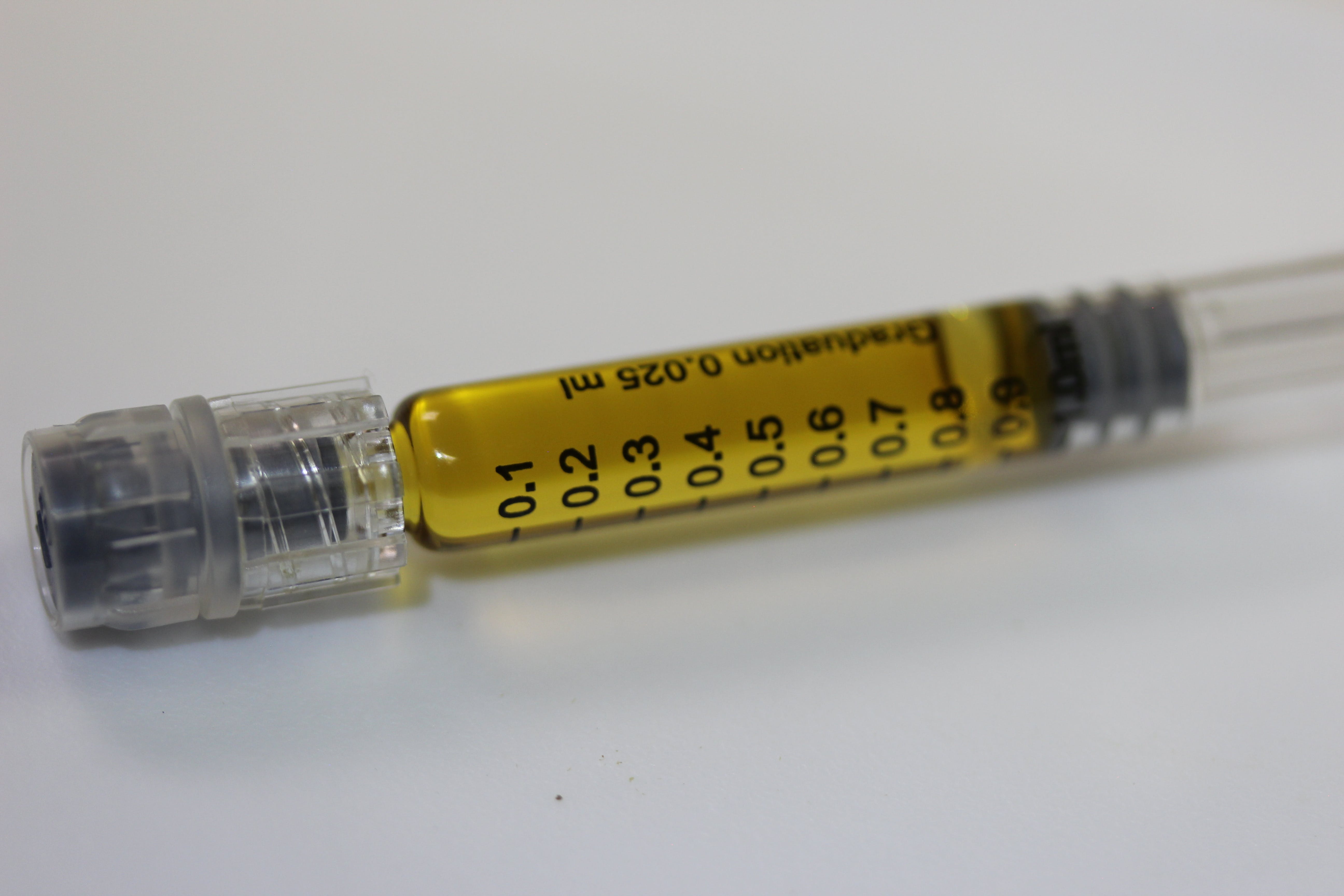 marijuana-dispensaries-815-wooten-rd-colorado-springs-1g-raw-distillate-syringe-famous-xtracts
