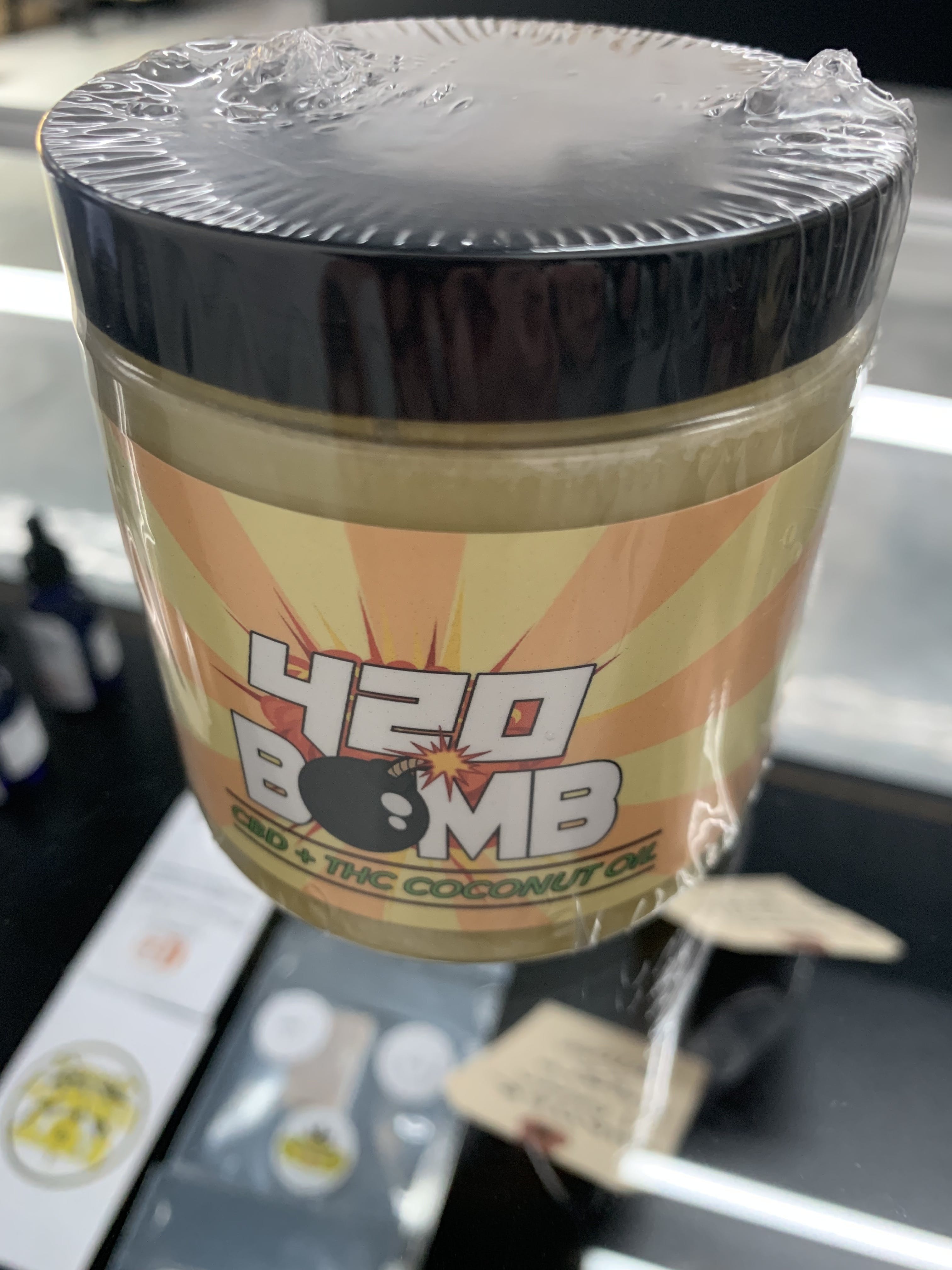 topicals-420-bomb-cbdthc-coconut-oil