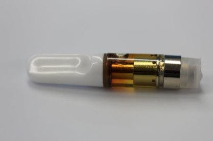 concentrate-500mg-raw-distillate-cartridge-famous-xtracts