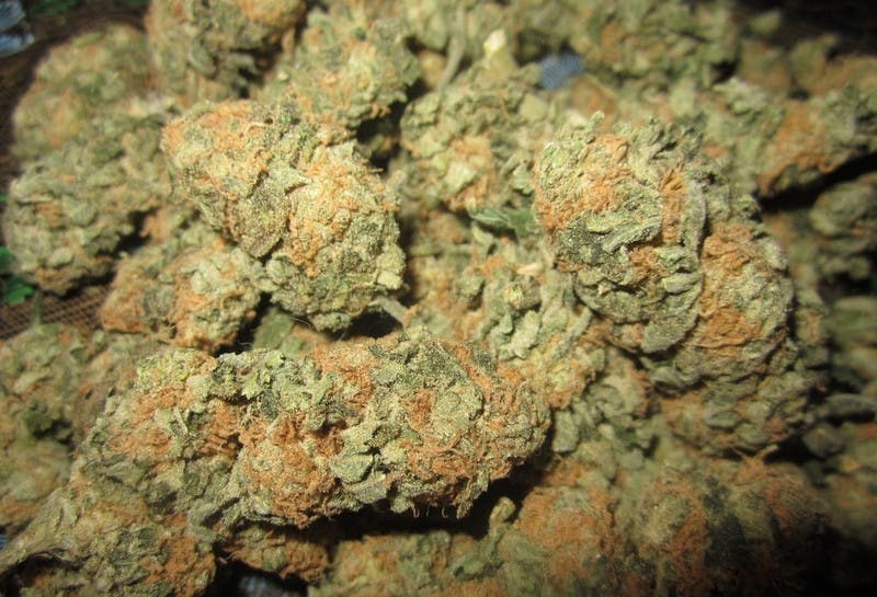 marijuana-dispensaries-cap-city-express-in-north-hollywood-8-ball-kush