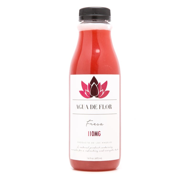 drink-agua-de-flor-fresas