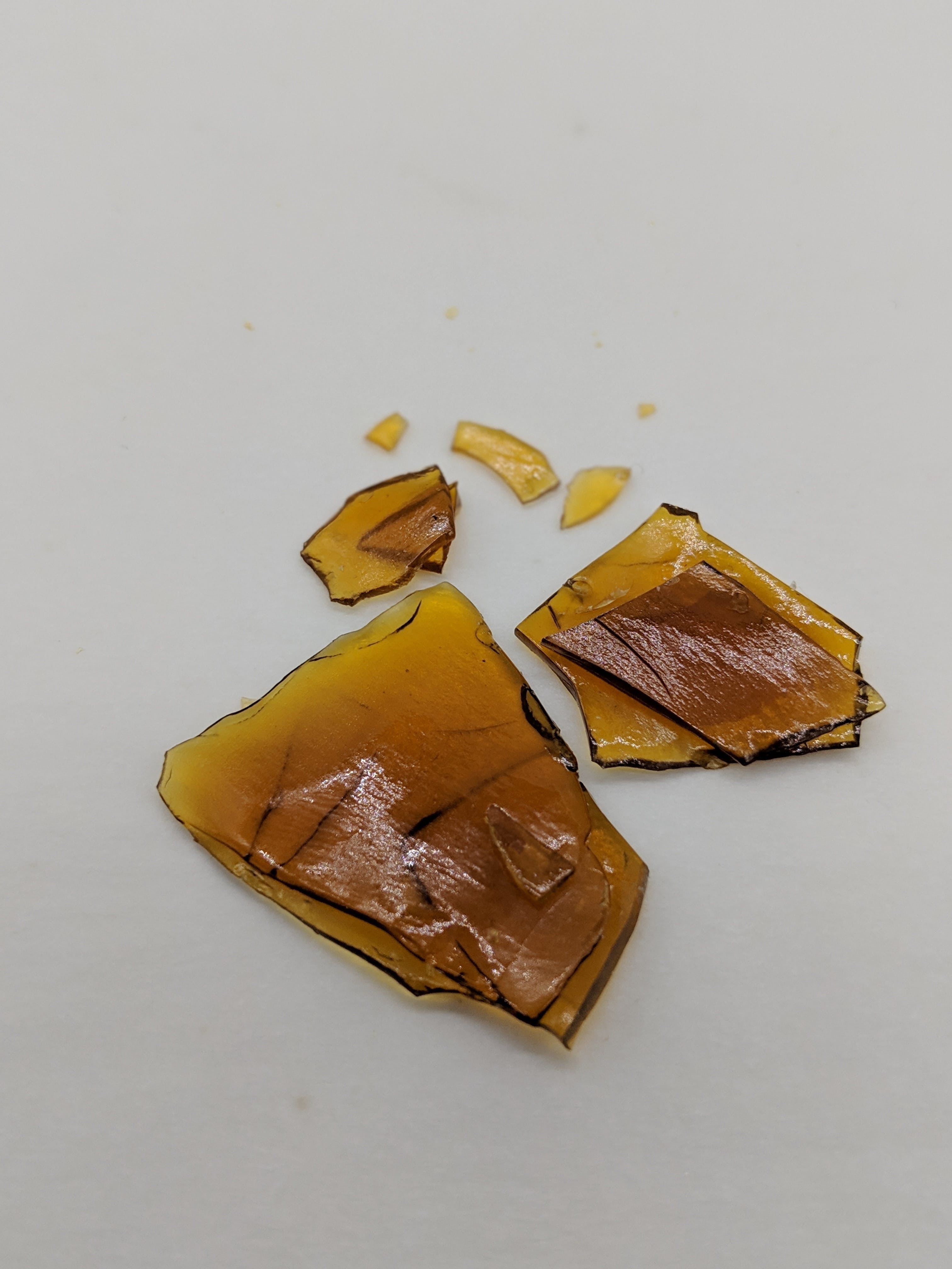 concentrate-apex-extracts-devils-triangle-shatter