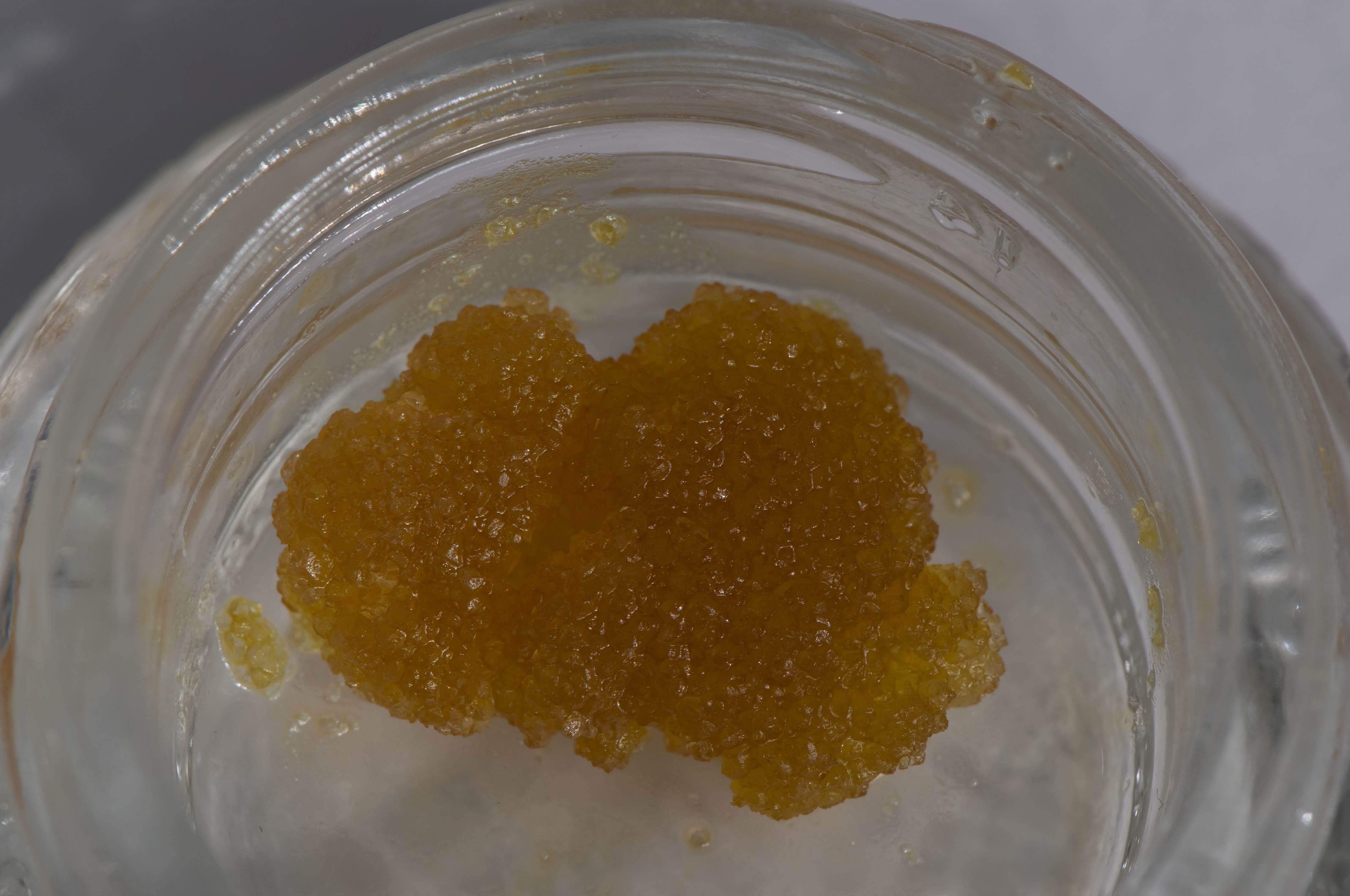 concentrate-apex-extracts-flowater-og-live-resin