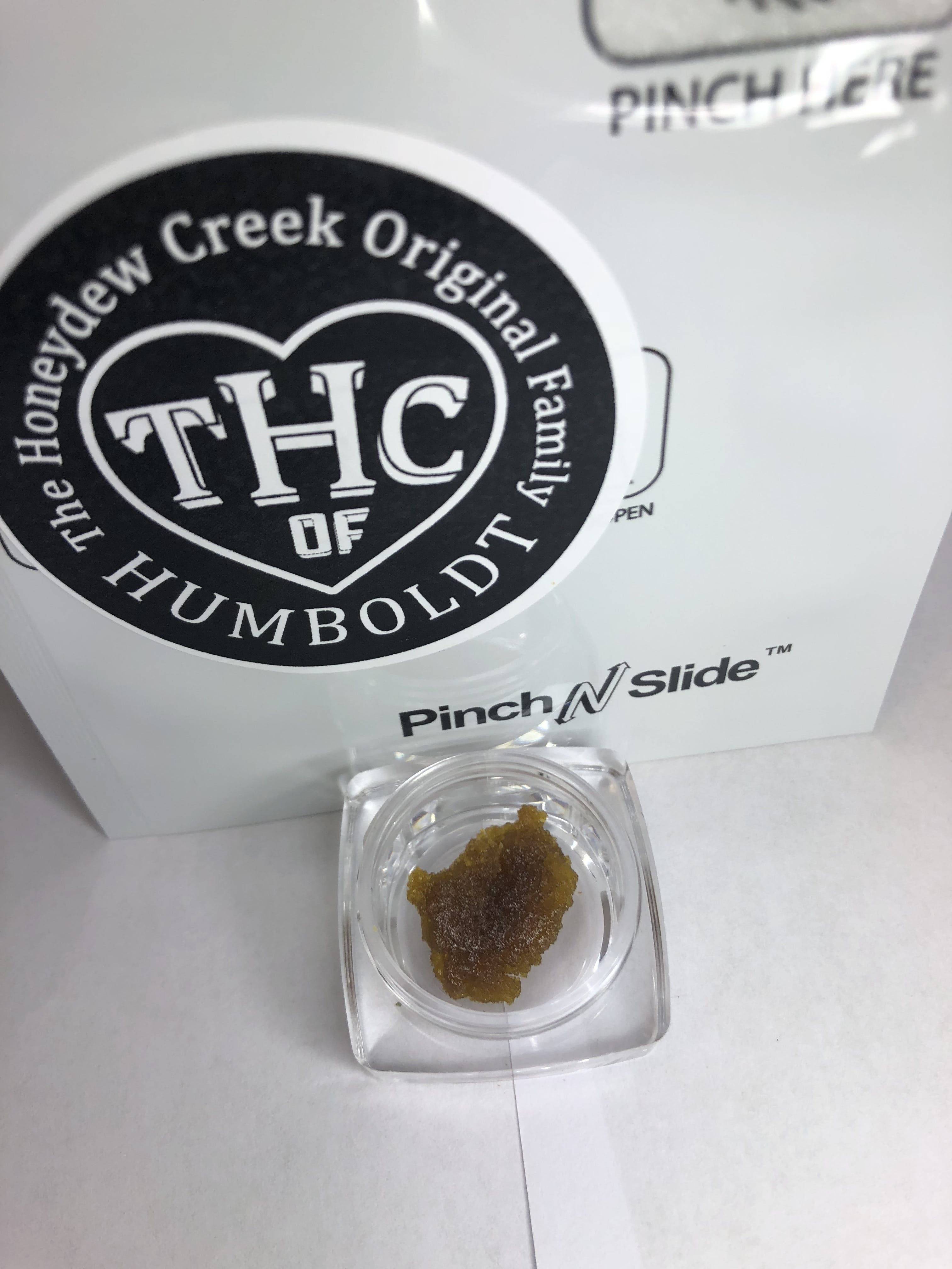 concentrate-blackberry-fire-shatter-by-the-honeydew-creek-original-famil