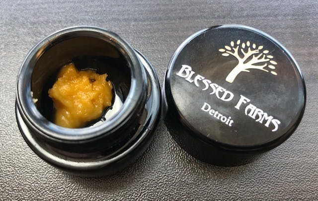 concentrate-blessed-farms-live-resin-budder-1g