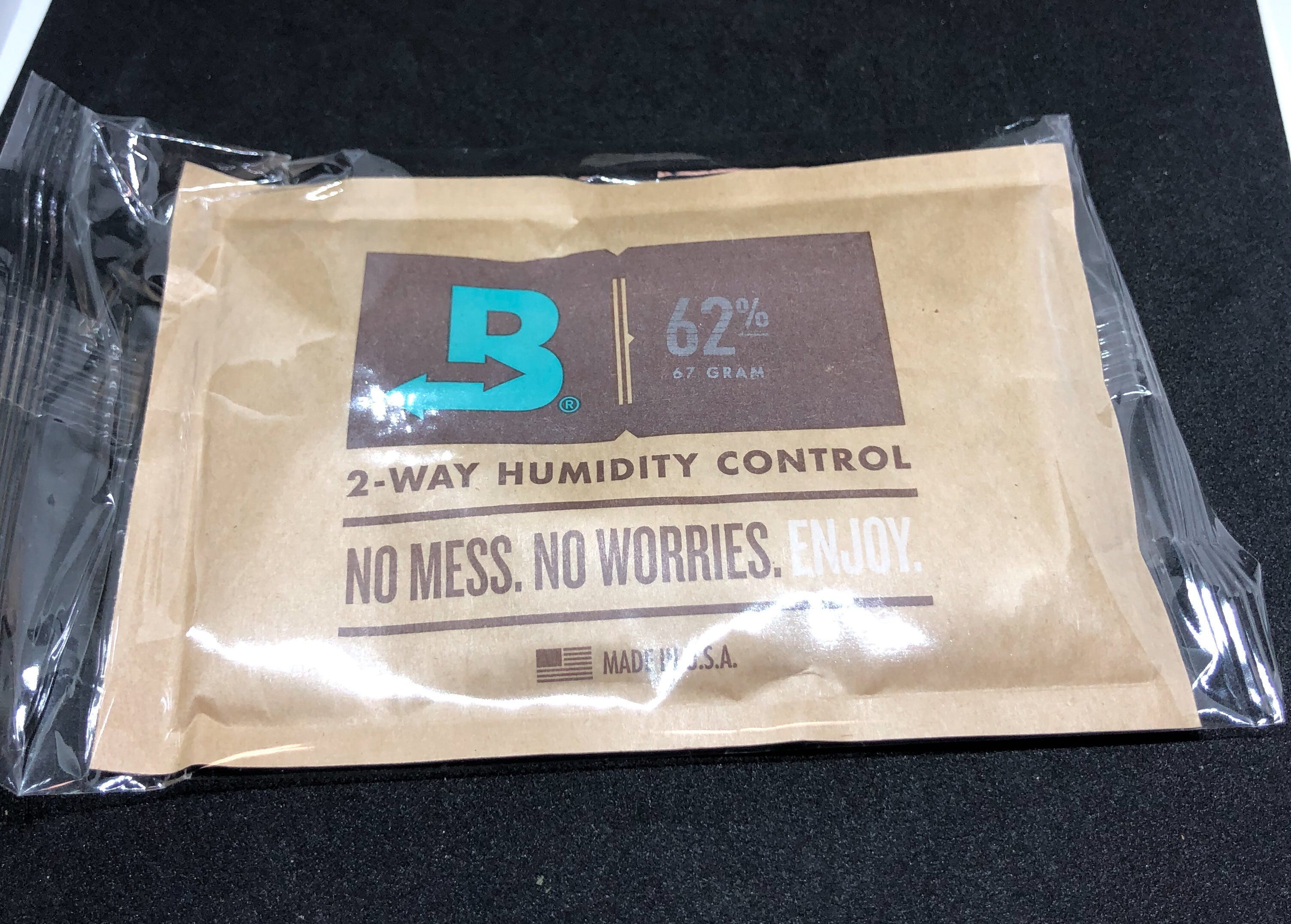 gear-boveda-2-way-humidity-control-packs-67-gram