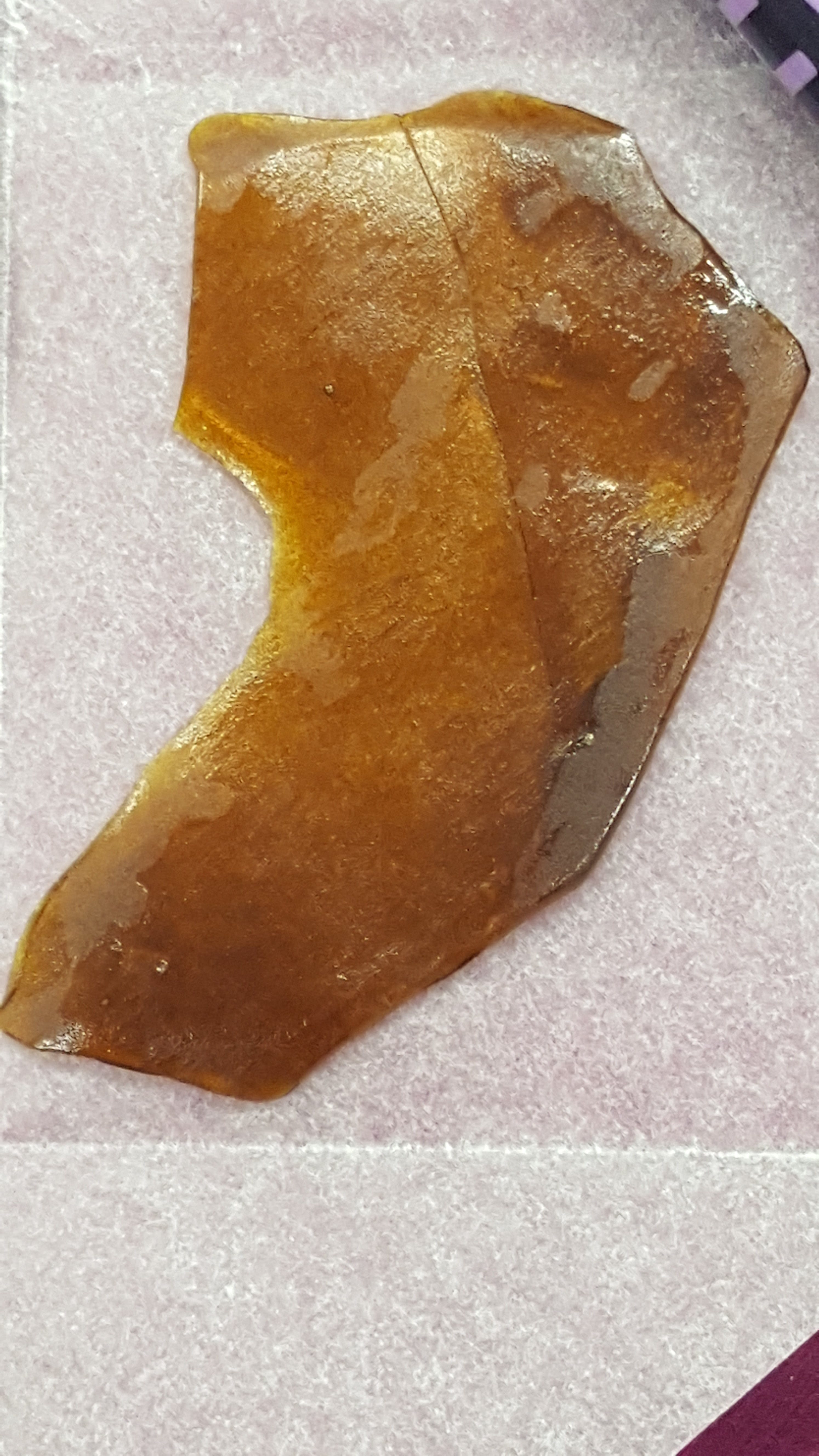 concentrate-cannasource-chemdawg-shatter