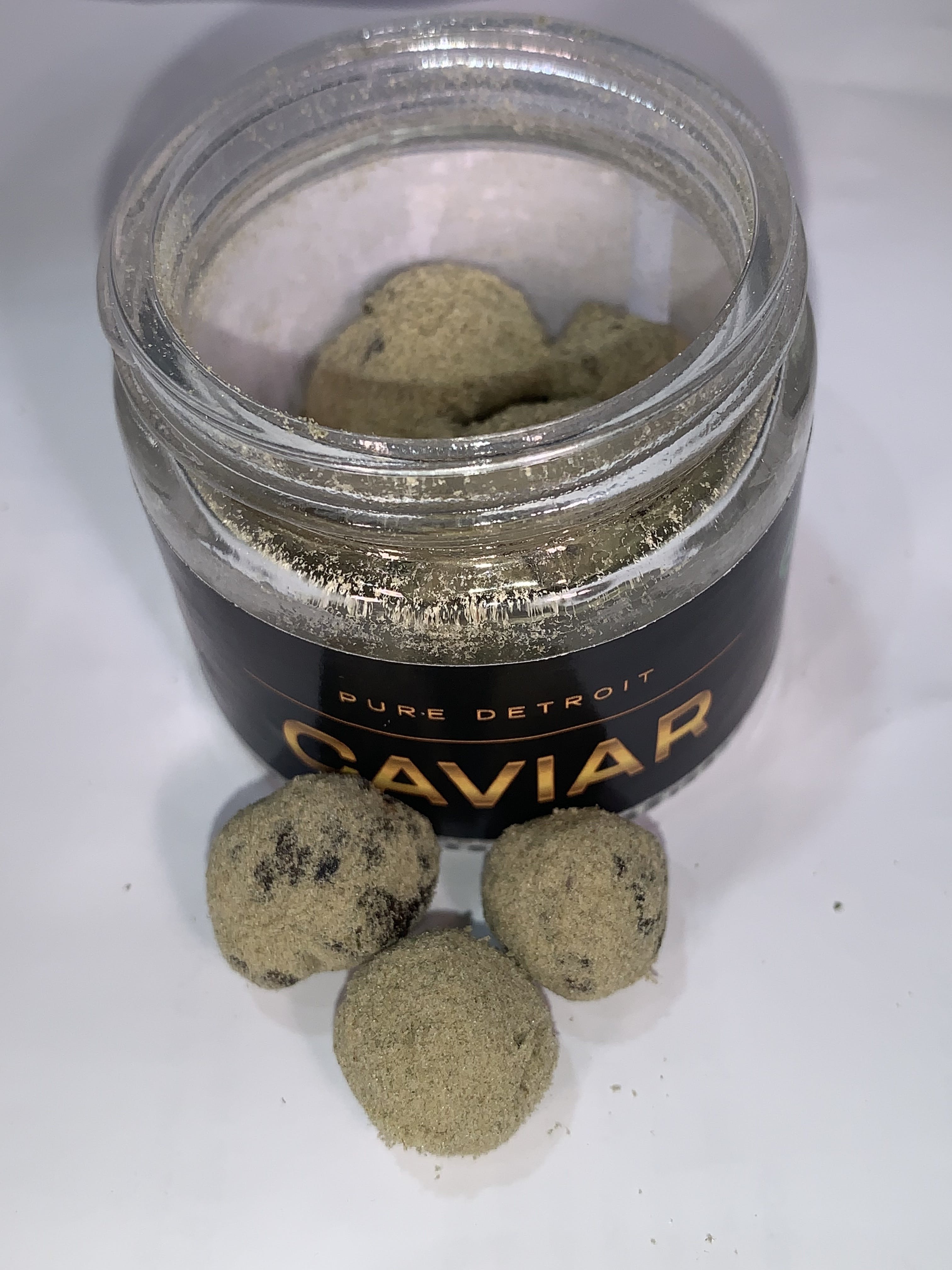 hybrid-caviar-moonrock