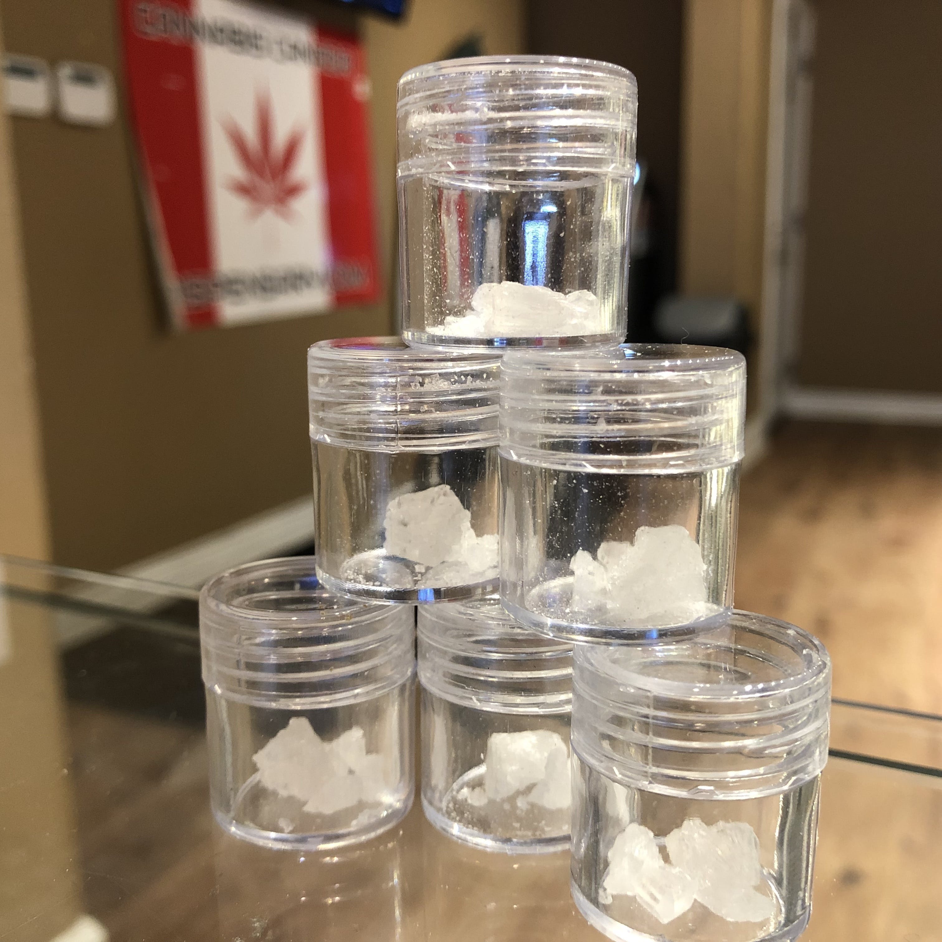 marijuana-dispensaries-cannabis-canada-in-hamilton-cbd-isolate