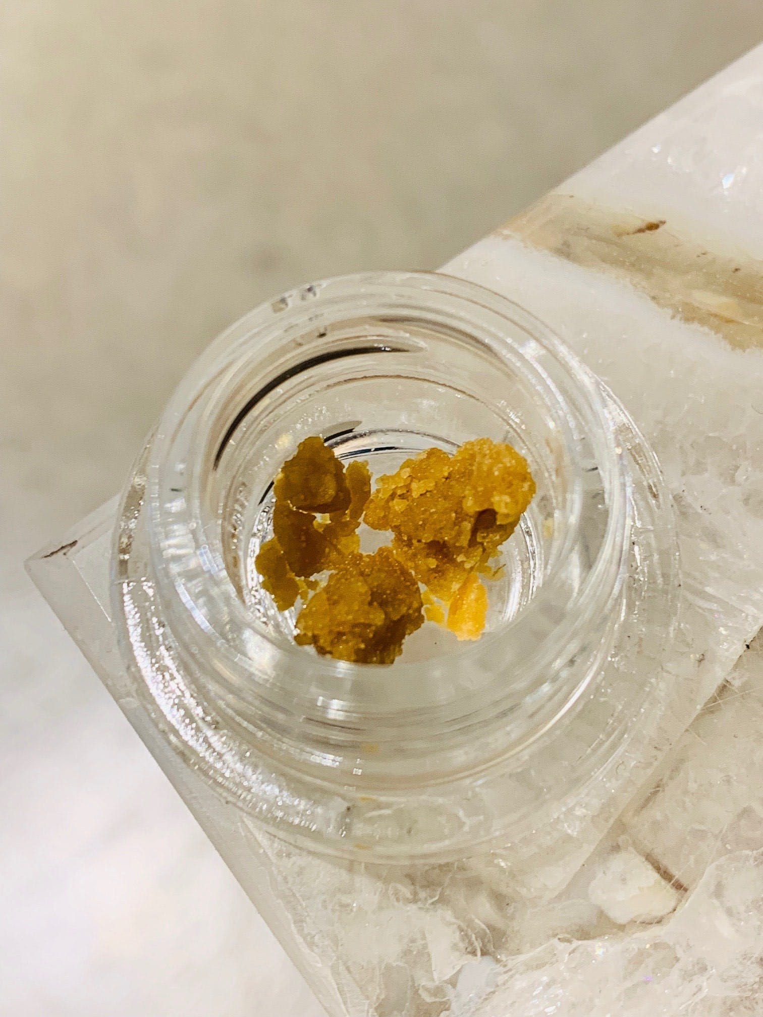 concentrate-chaos-kush-wax-tranquility-thc-84-62-25-cbd-0-23-25