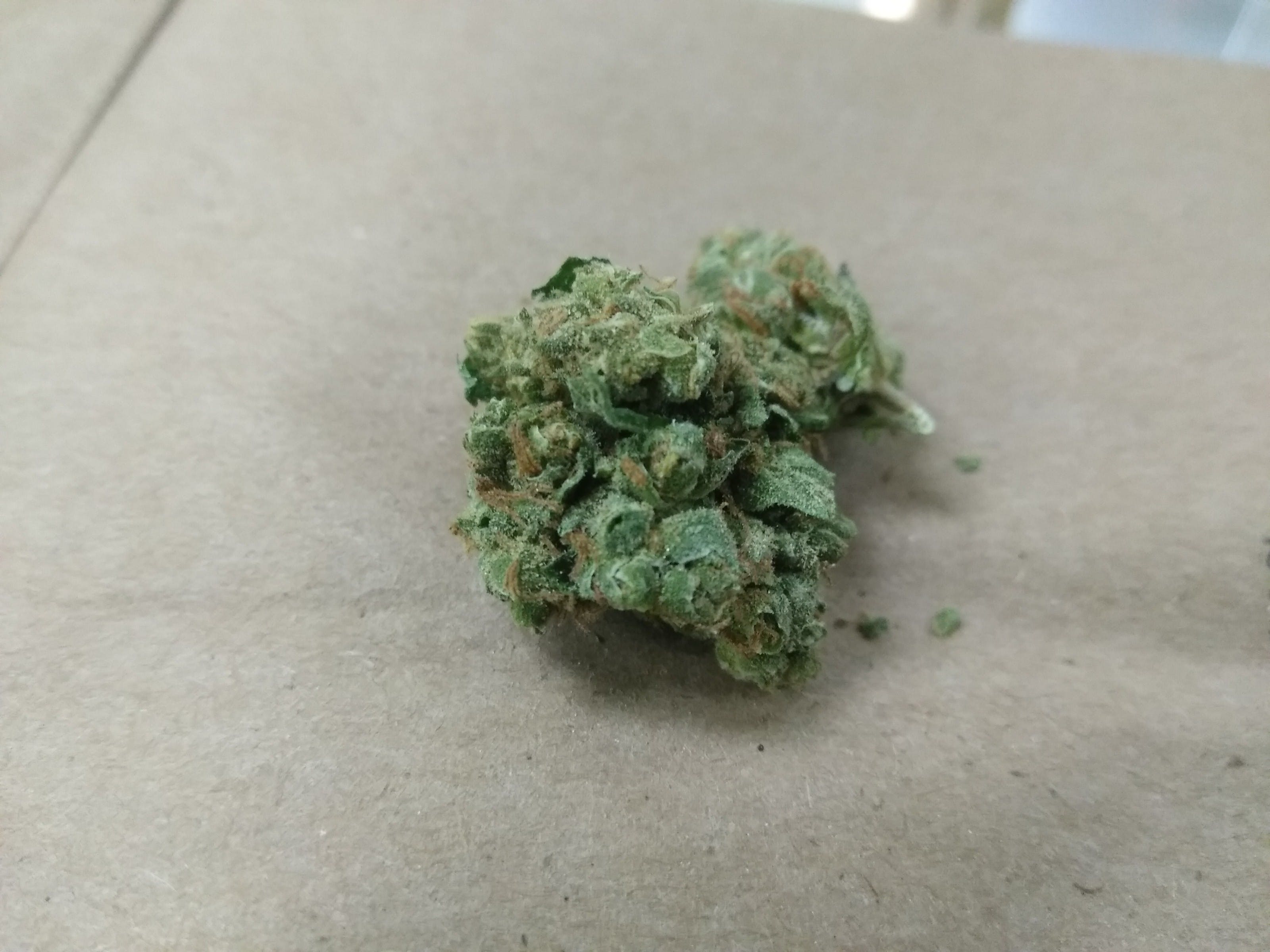 hybrid-cherry-ak-47-by-house-weed