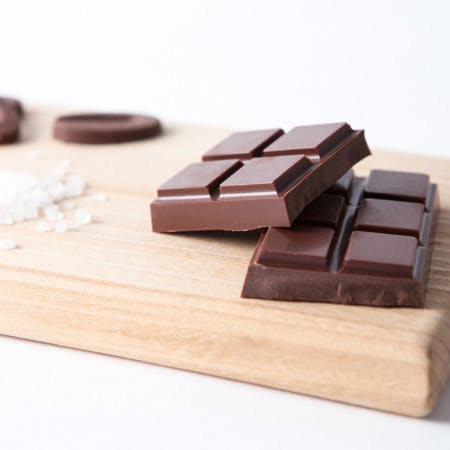 edible-chocolate-bar-dark-chocolate-sea-salt-100-mg