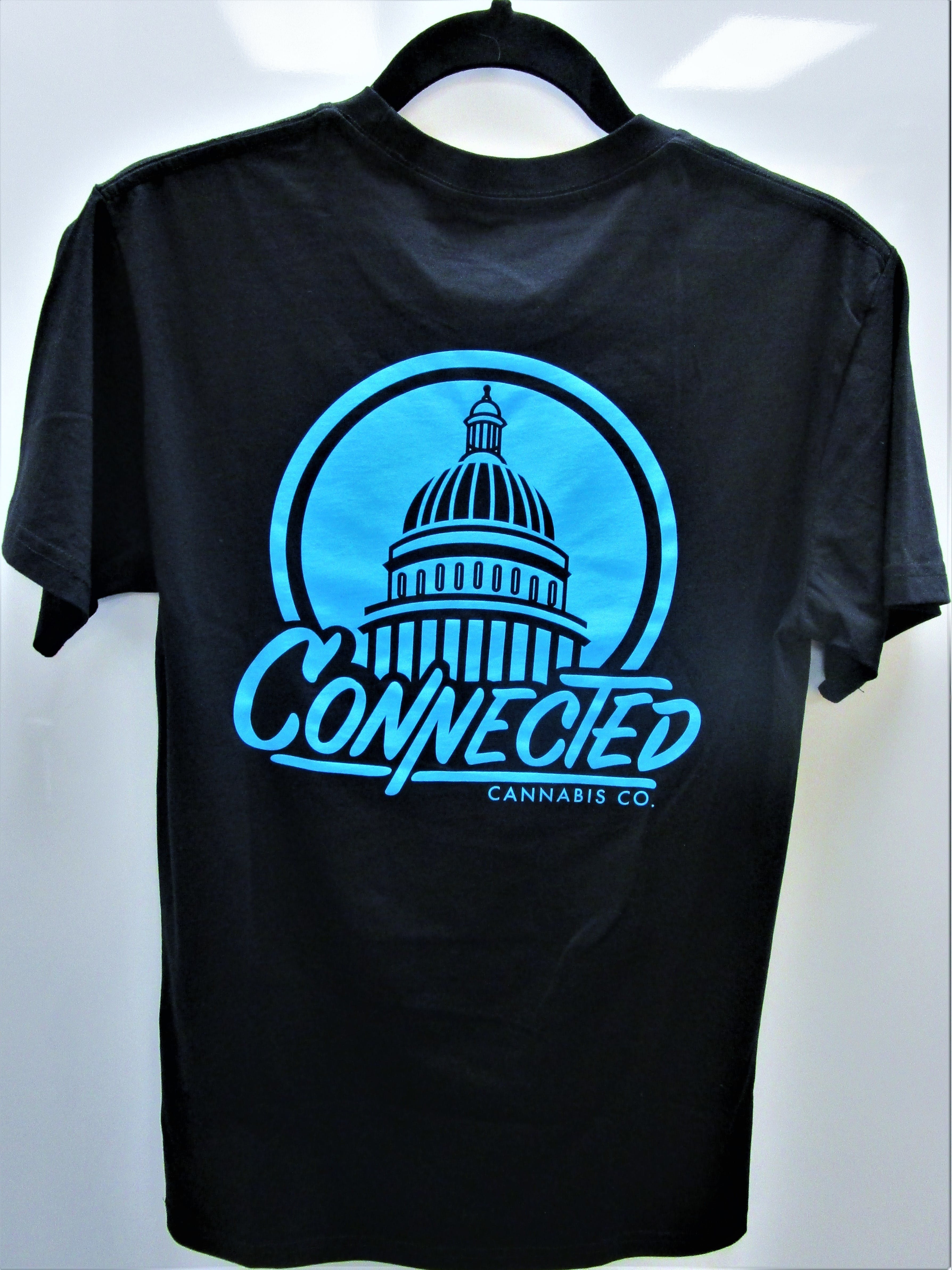 gear-connected-capitol-tee