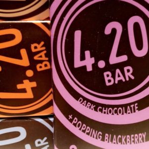 Dark Chocolate Popping Blackberry 4.20 Bar 200mg