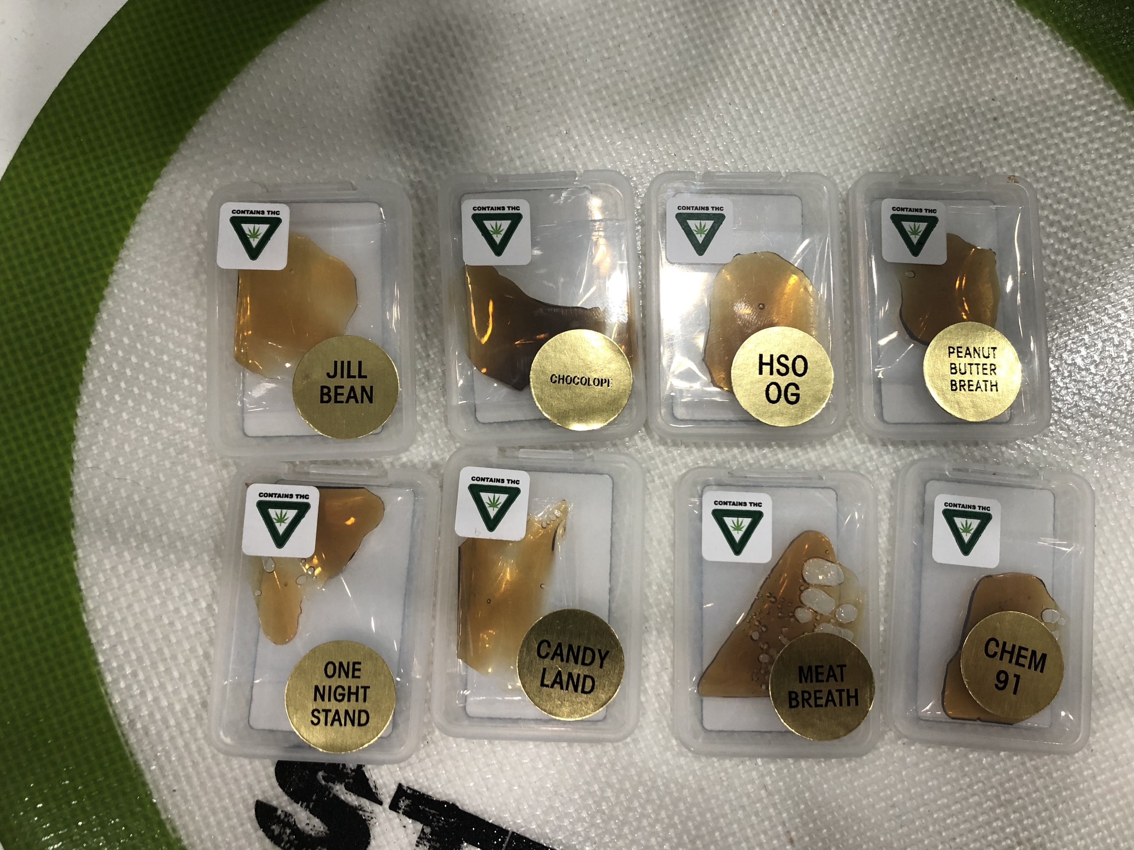 wax-dazed-extracts-5g-shatter