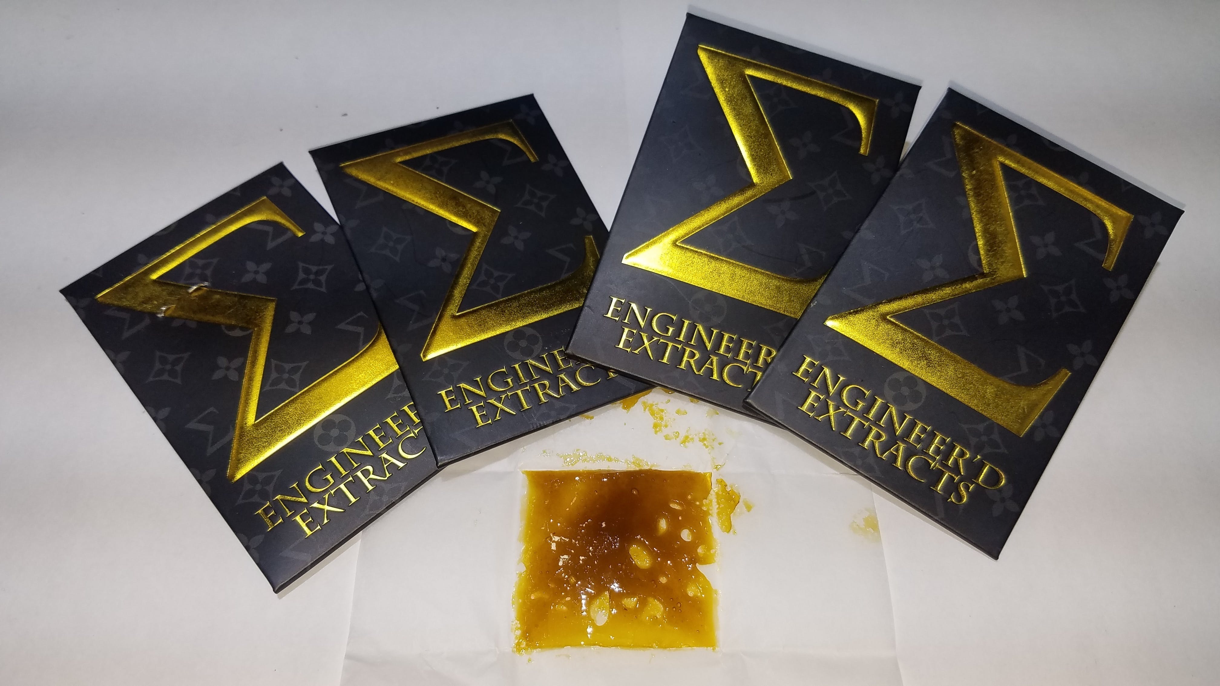 wax-engineers-extract-assorted-1g-shatter
