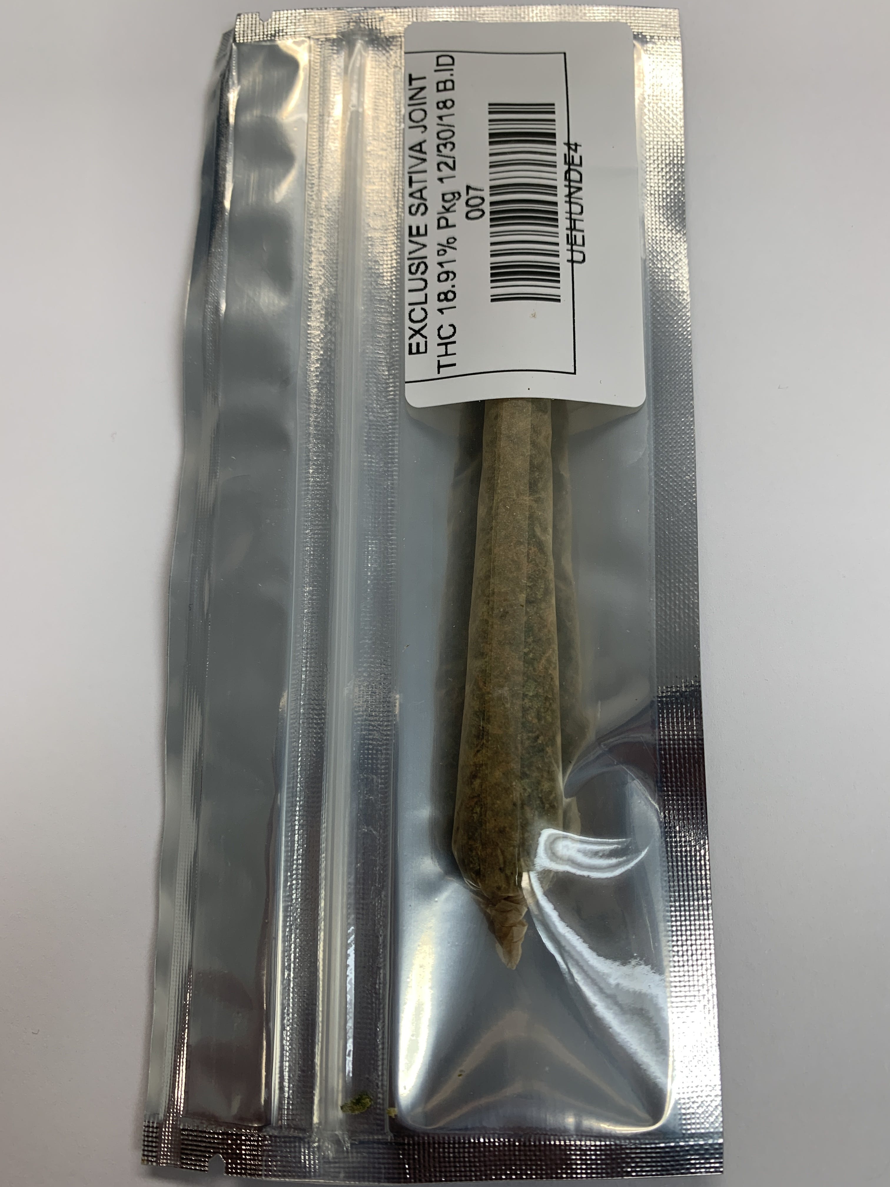 preroll-exclusive-joint-sativa
