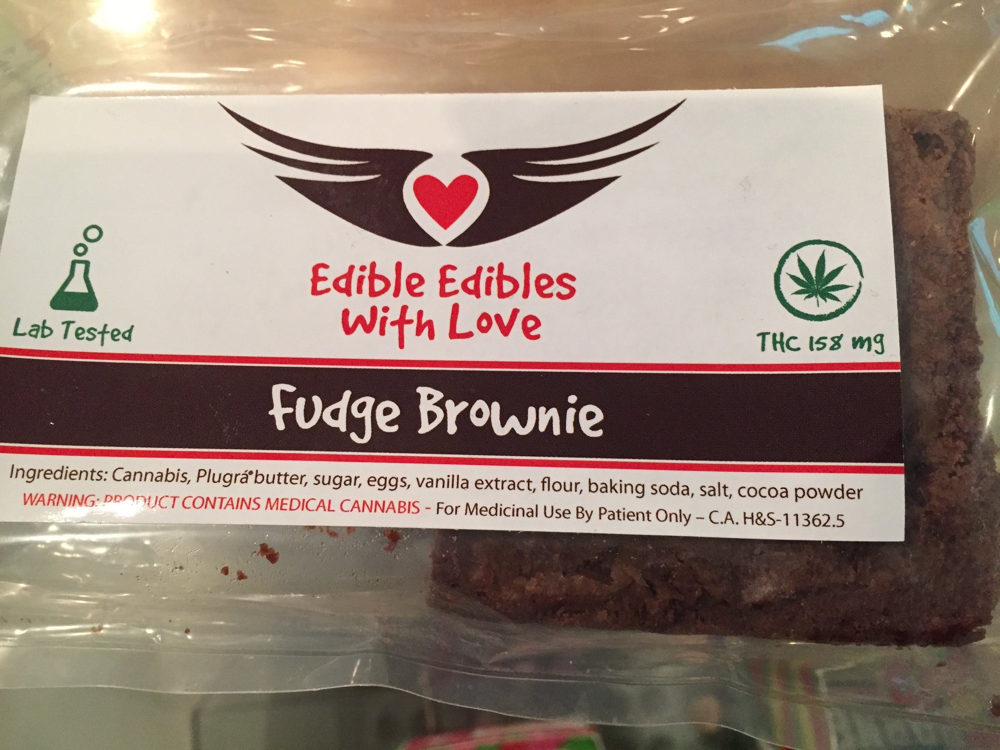 marijuana-dispensaries-pot-spot-collective-in-los-angeles-fudge-brownie
