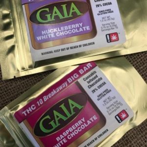 Gaia white raspberry chocolate bar-edible