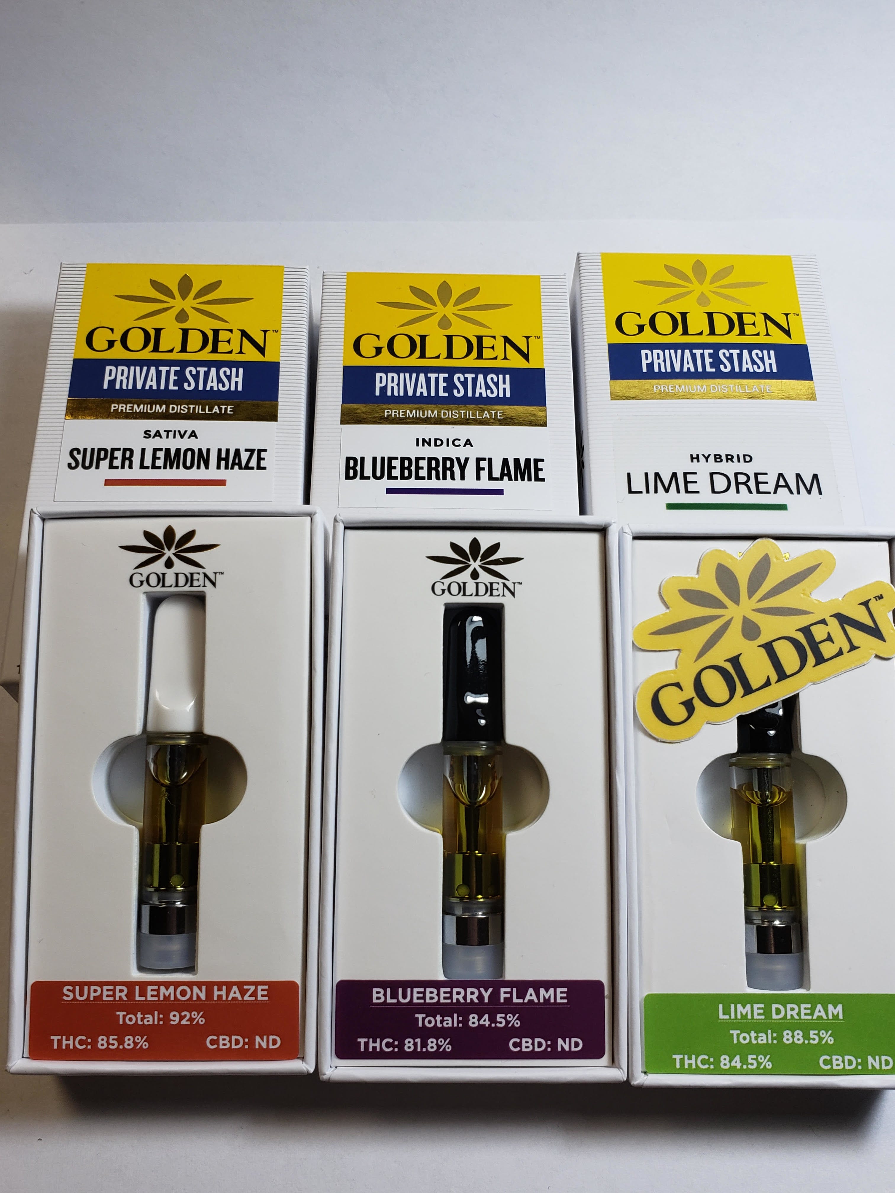 concentrate-golden-private-stash-blueberry-flame-1g-distillate-cartridge