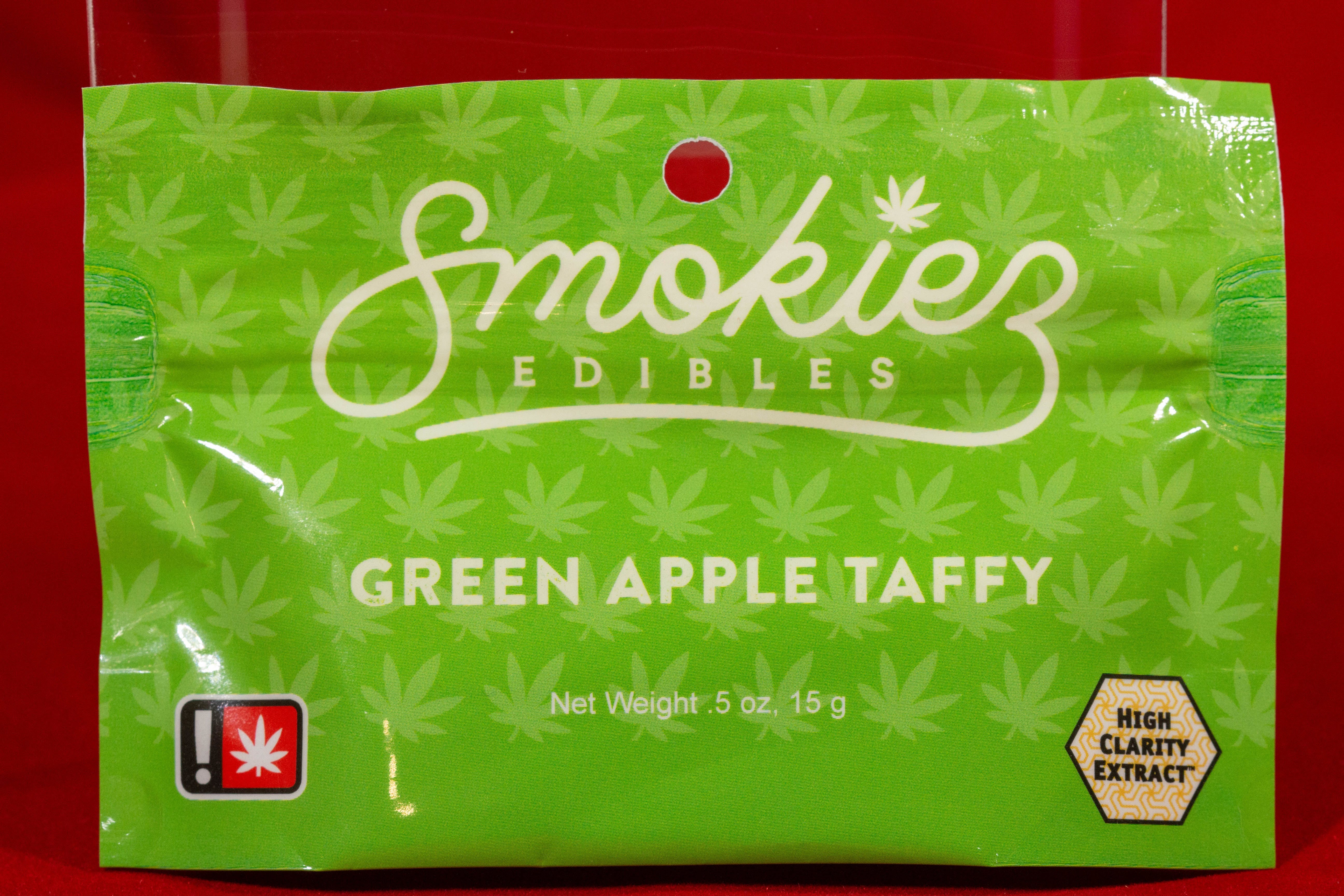 edible-green-apple-taffy-by-smokiez