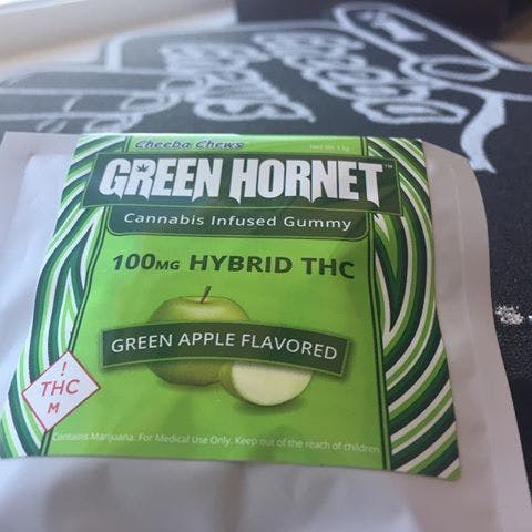 edible-green-hornet-gummy-hybrid-100mg