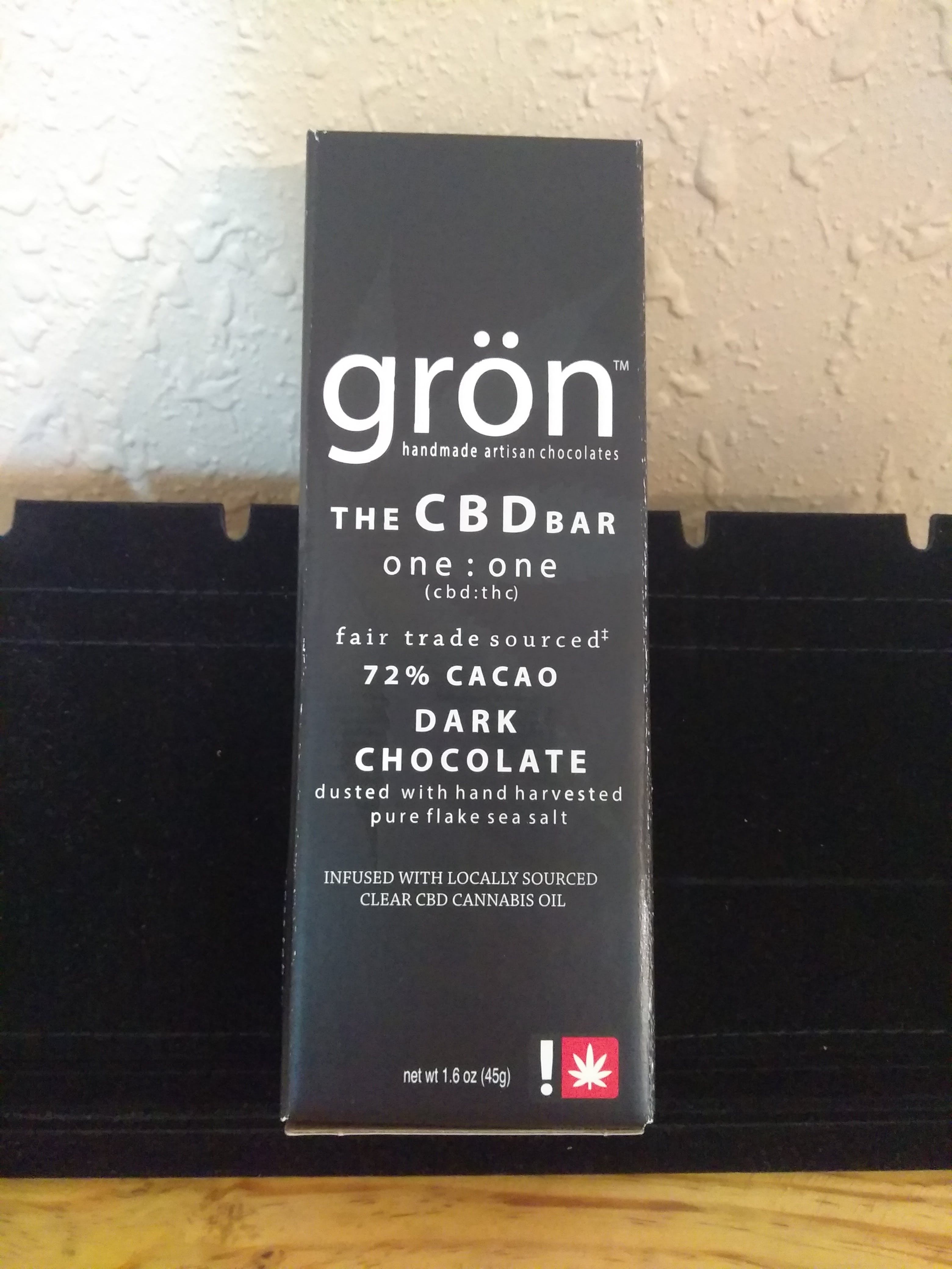 edible-gron-11-cbdthc-dark-chocolate