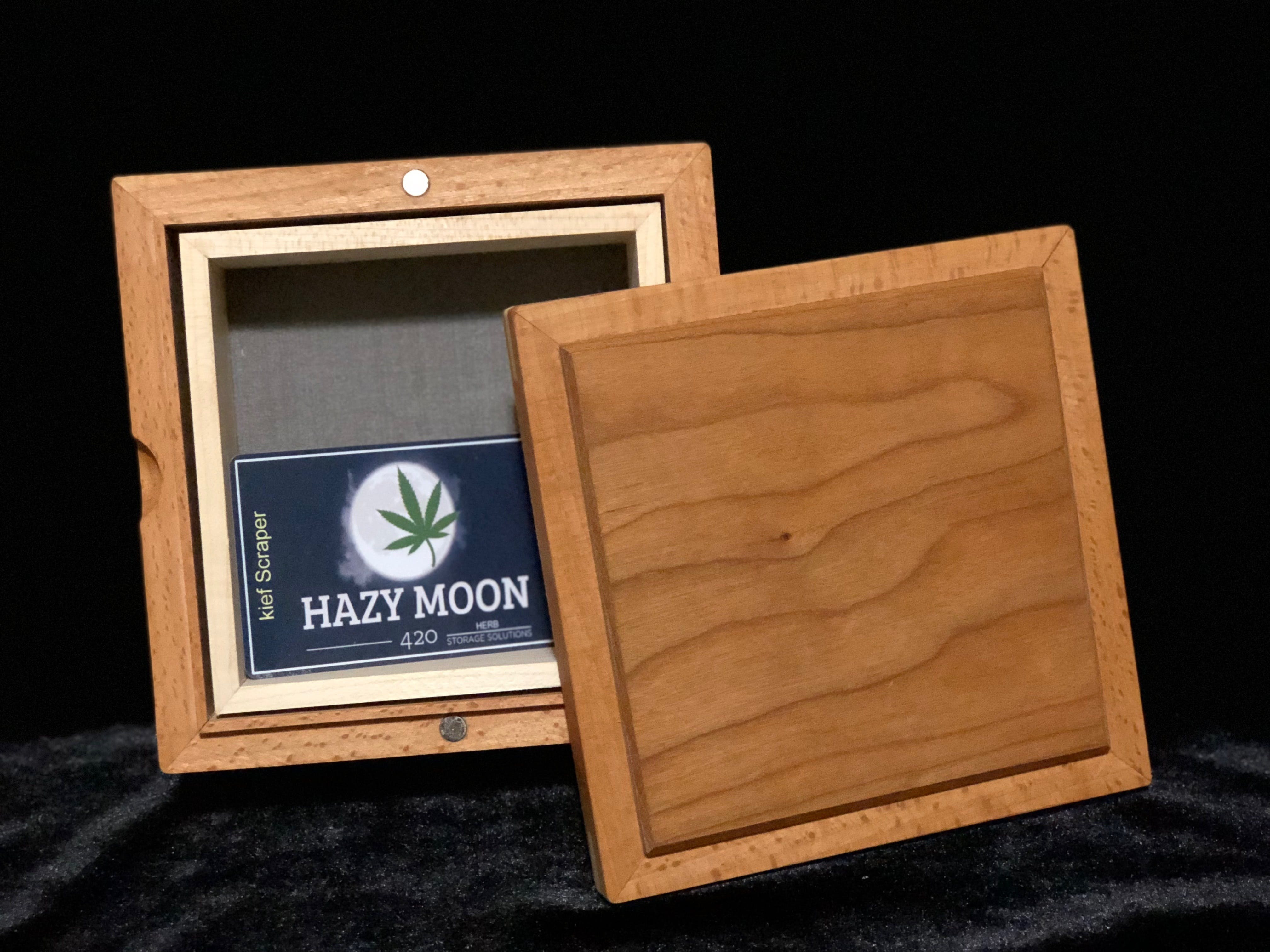 gear-hazy-moon-kief-box