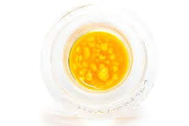 concentrate-head-of-honey-crystals-a-sauce