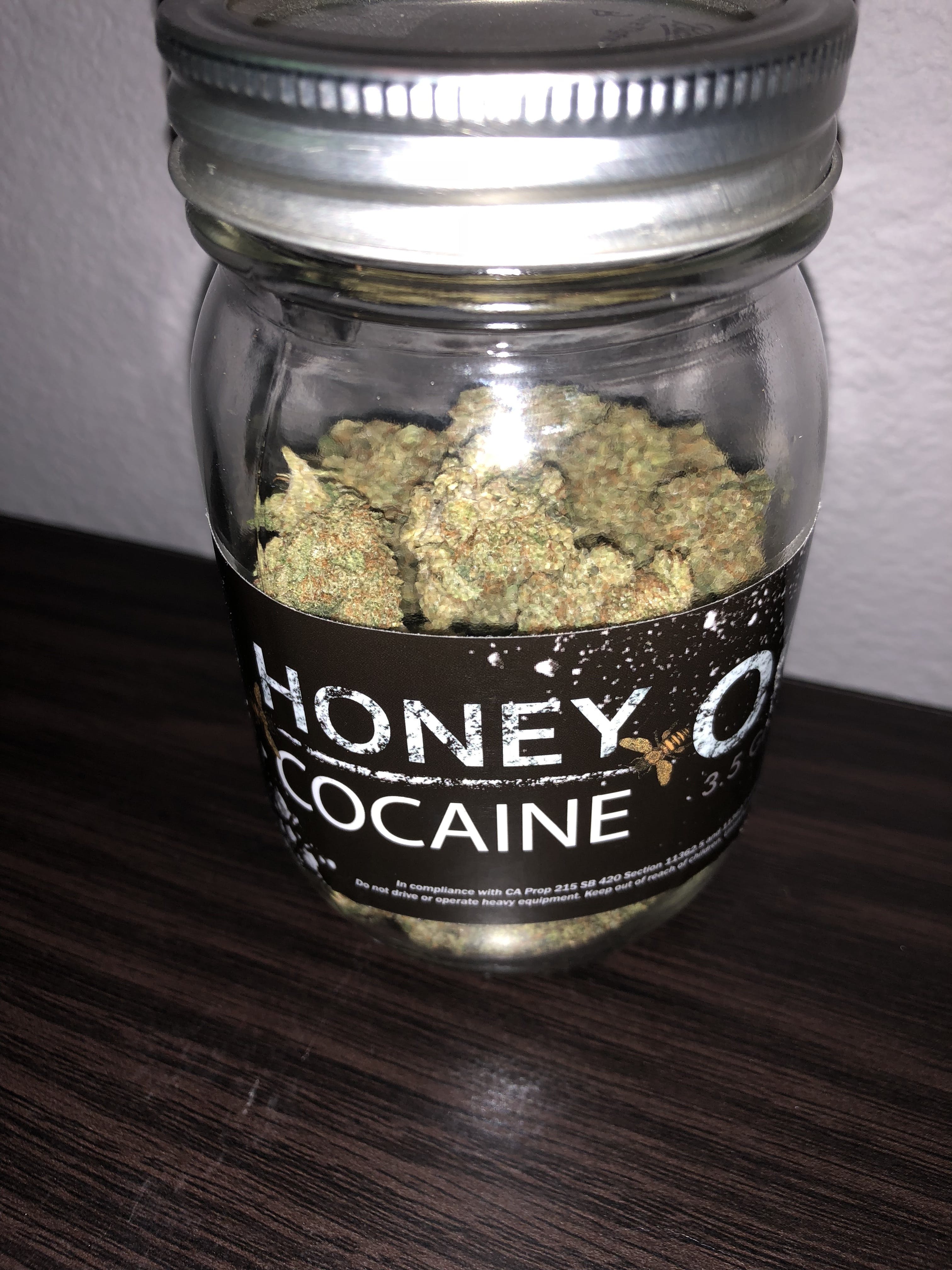 marijuana-dispensaries-buds-r-us-20-cap-in-los-angeles-honey-cocaine-og