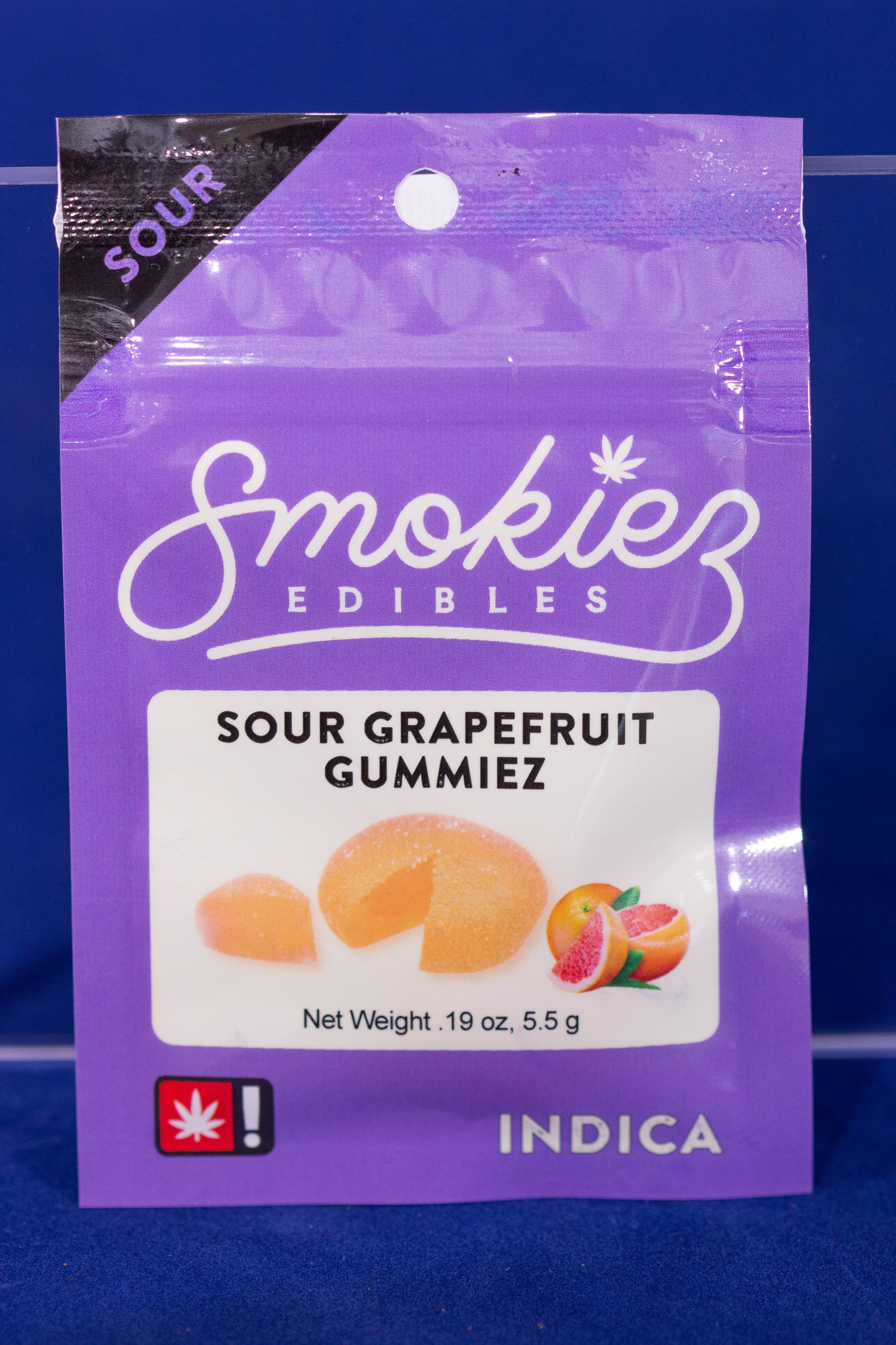 edible-indica-sour-grapefruit-gummy-by-smokiez