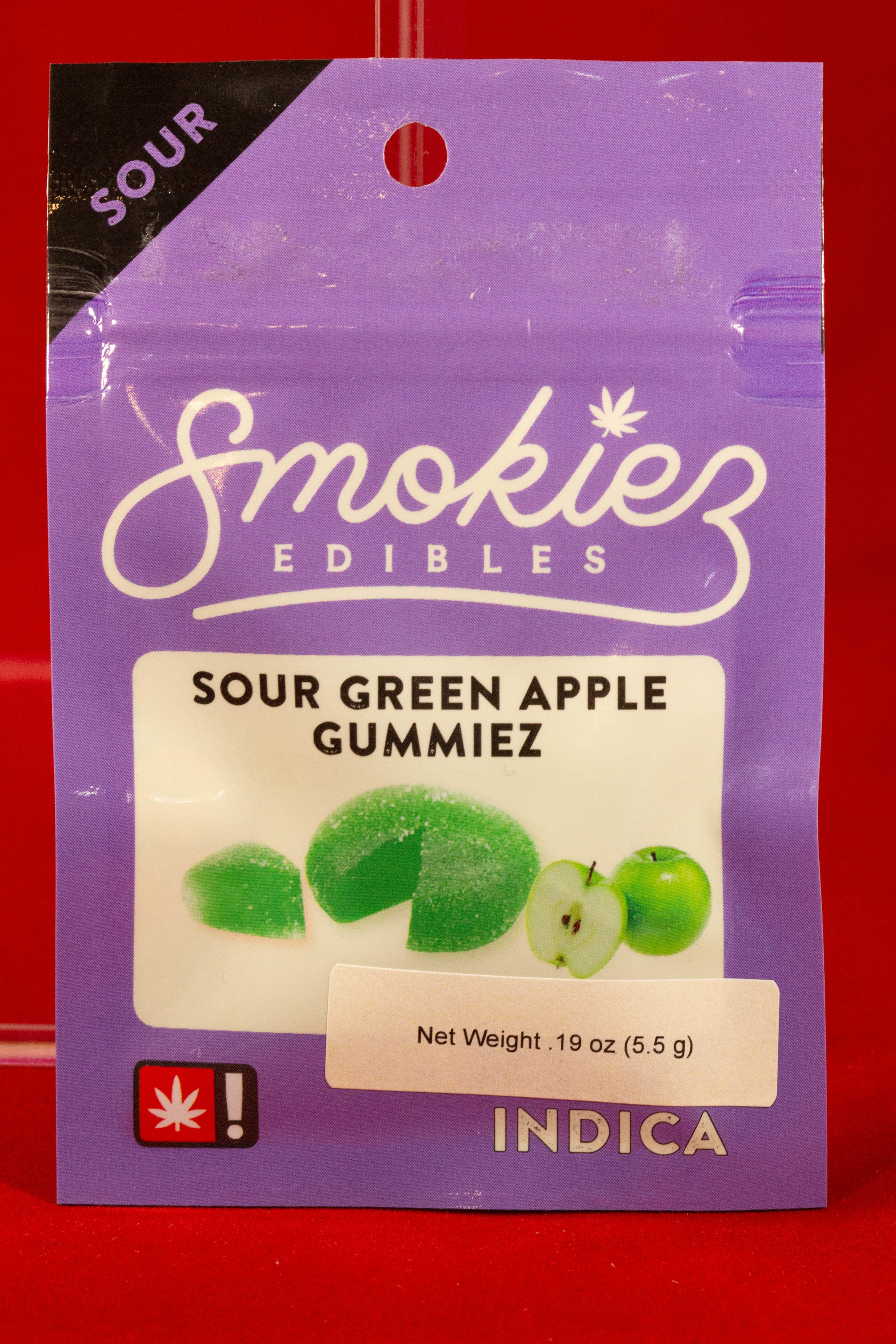 edible-indica-sour-green-apple-gummy-by-smokiez