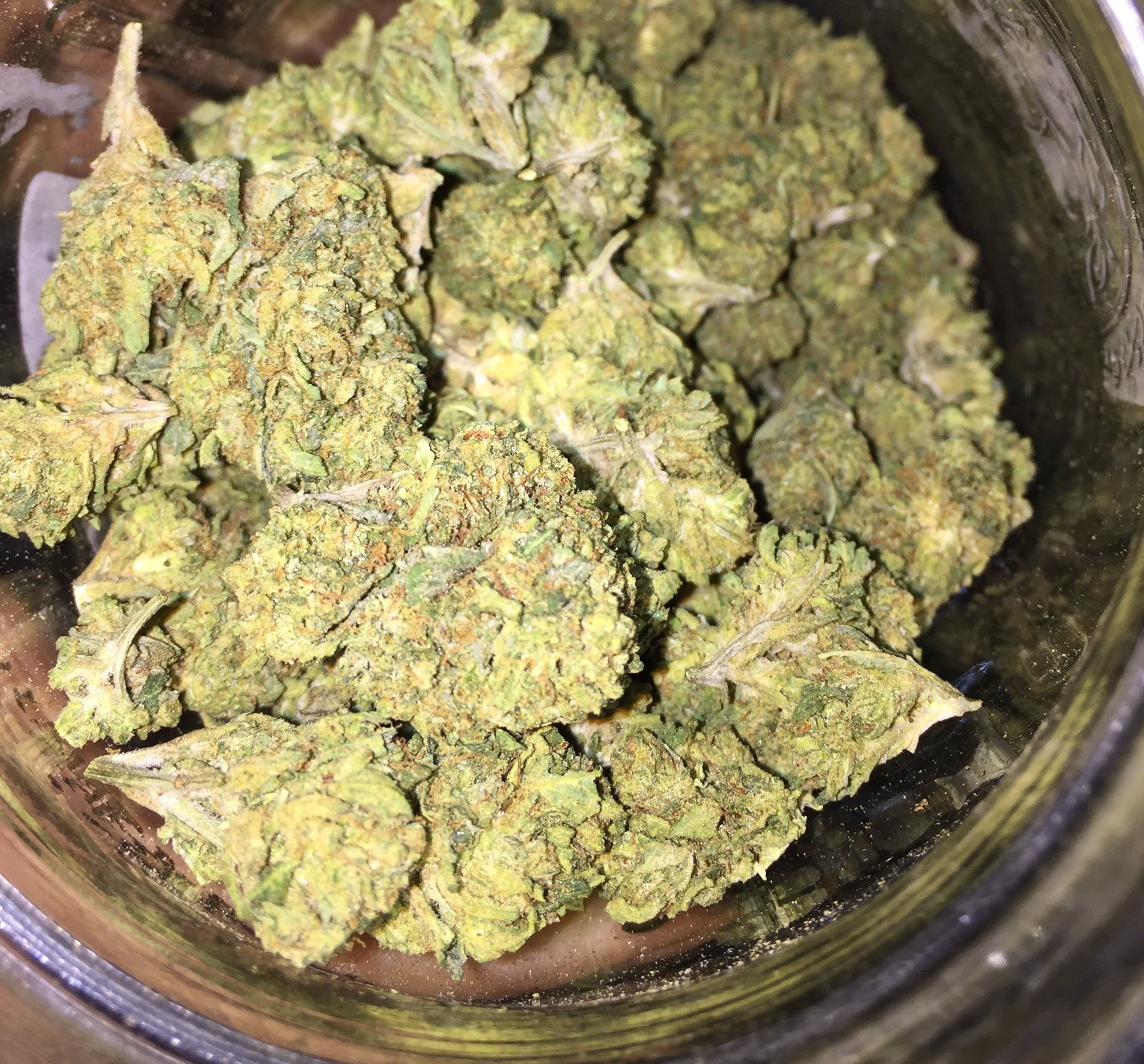marijuana-dispensaries-cap-city-express-in-north-hollywood-khalifa-kush