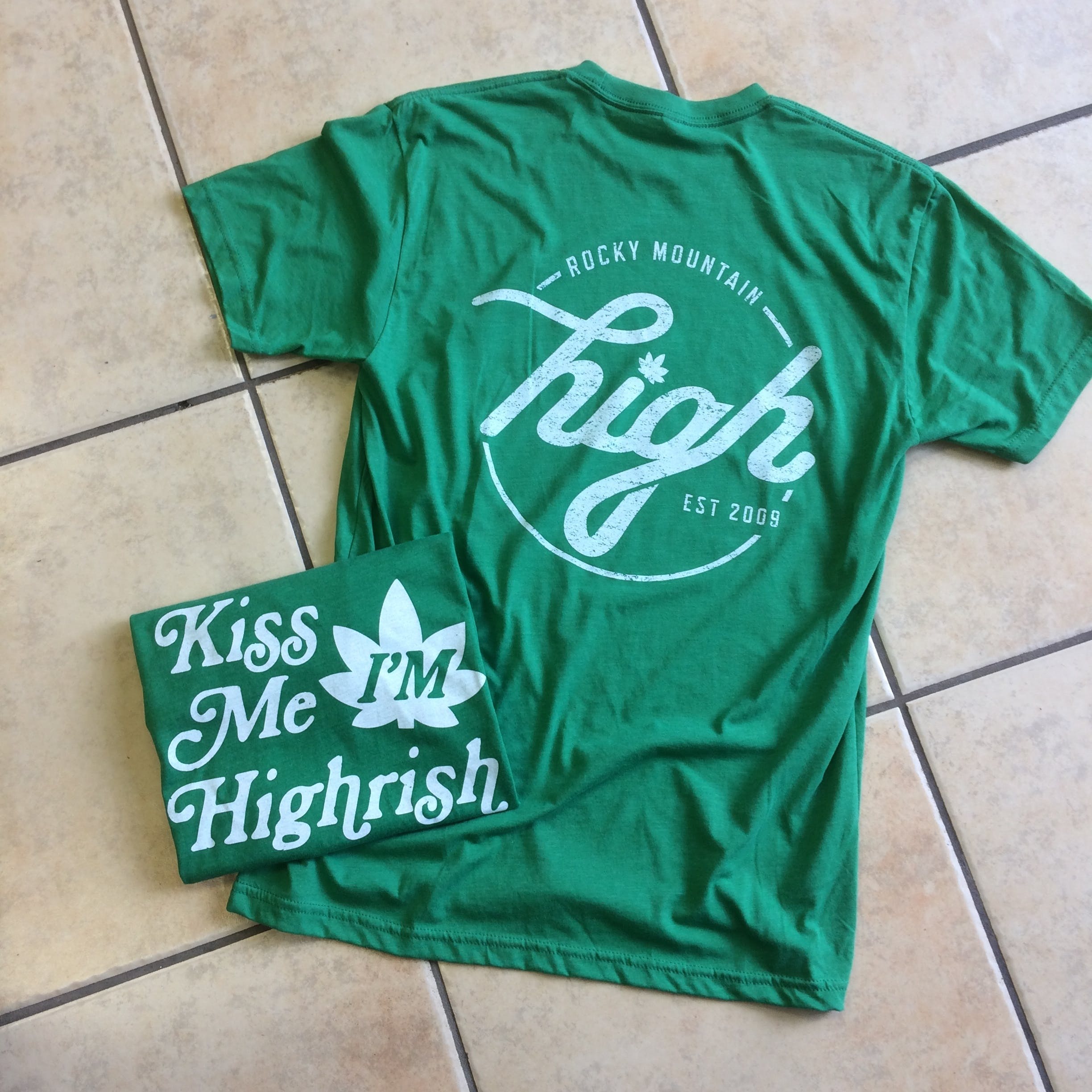 gear-kiss-me-im-highrish-rmh-logo-t-shirt