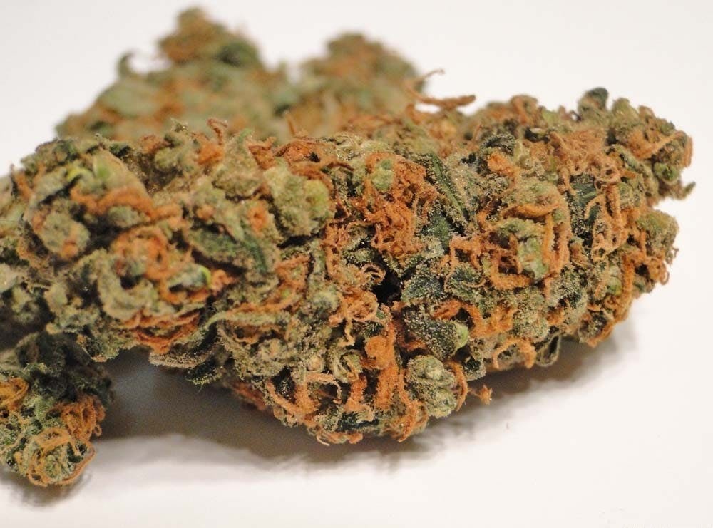 marijuana-dispensaries-cannabis-express-in-ottawa-lemon-haze