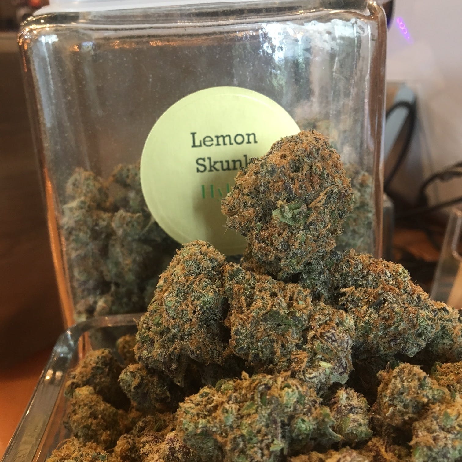marijuana-dispensaries-tumbleweed-edwards-in-edwards-lemon-skunk-platinum-shelf