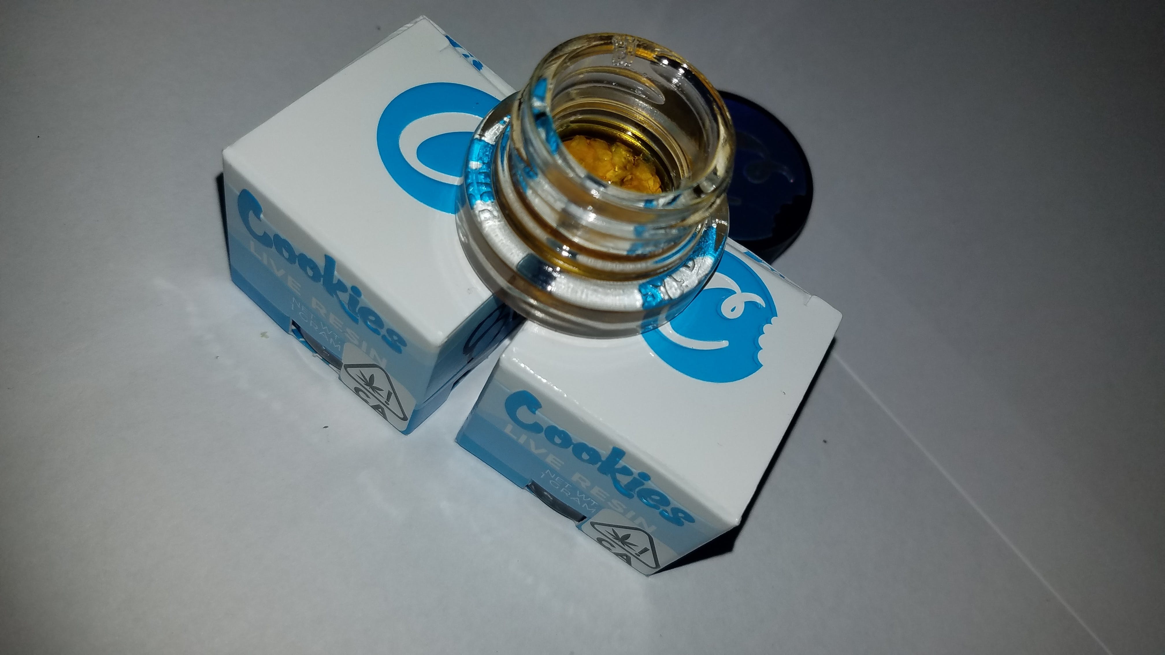 wax-live-resin-strains-by-cookies