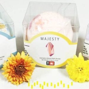 Majesty - "Uplift" Citrus Bath Bomb (Large)