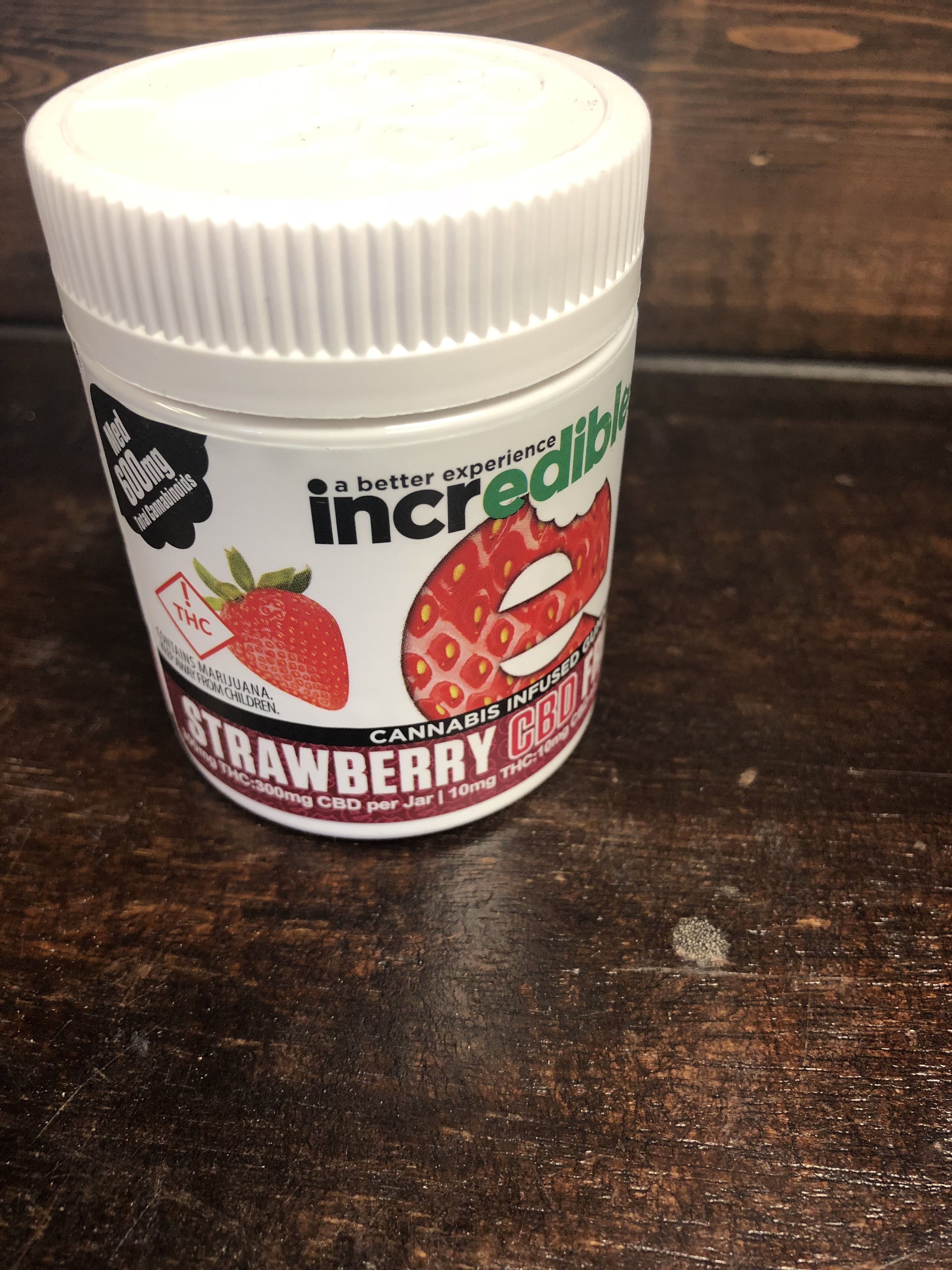 edible-med-incredibles-cbd-strawberry-chews-11-300mg