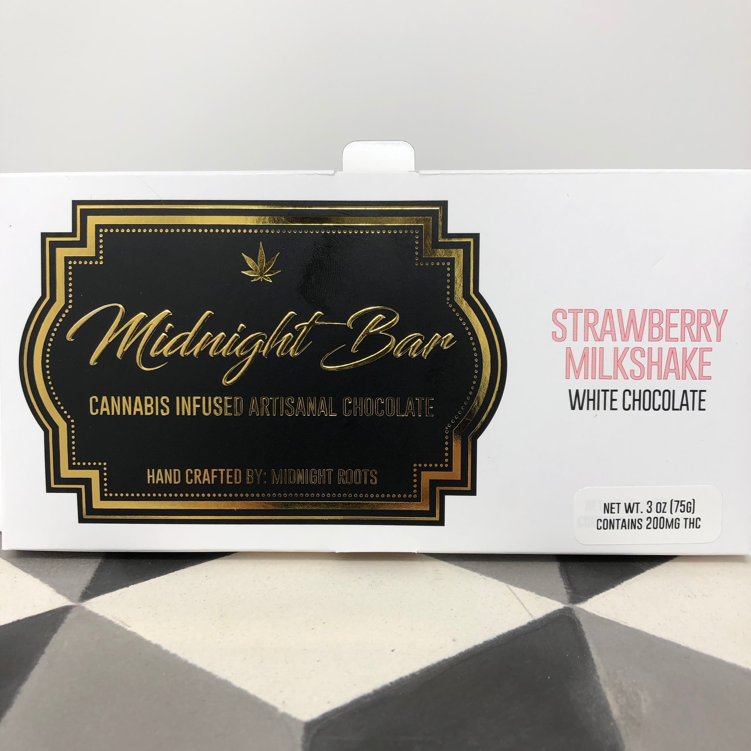 Midnight Bar 200mg Strawberry Milkshake Chocolate Bar
