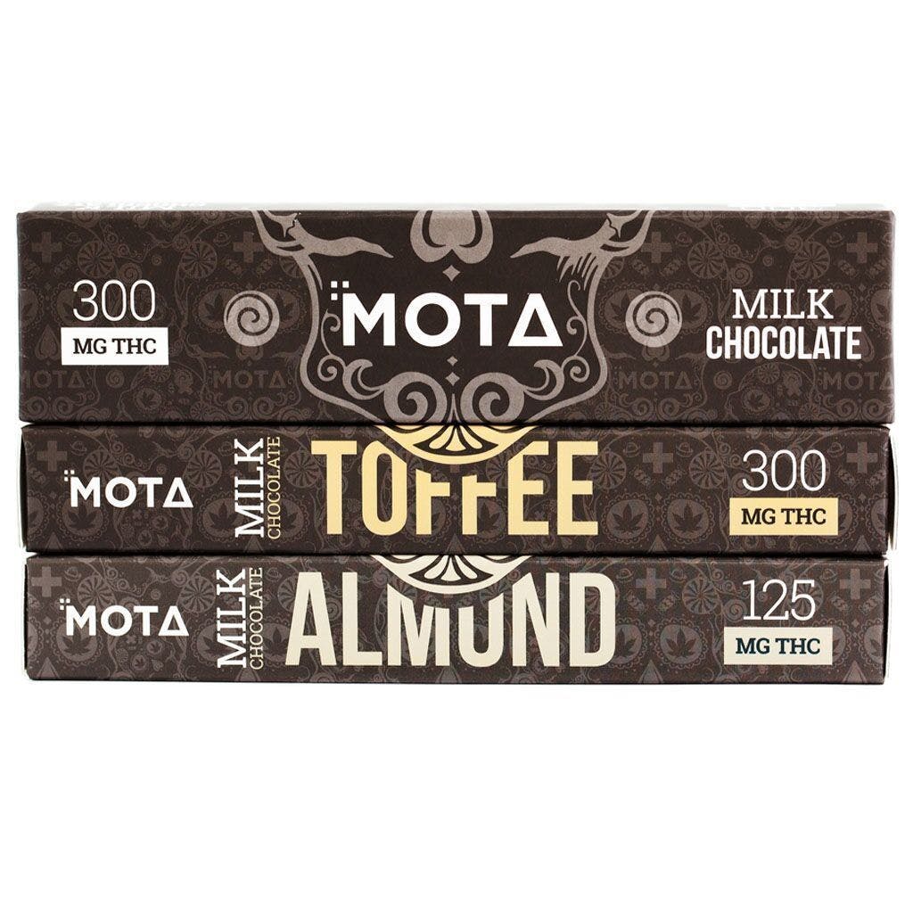 MOTA Assorted Dark/Milk Chocolate Bars 300mg