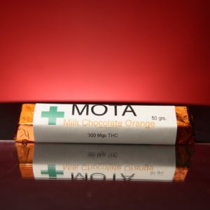Mota Milk Chocolate Orange Bar 300mg