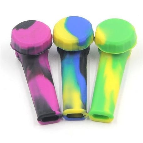 NM0016 Little Compact Silicone Hand Pipe