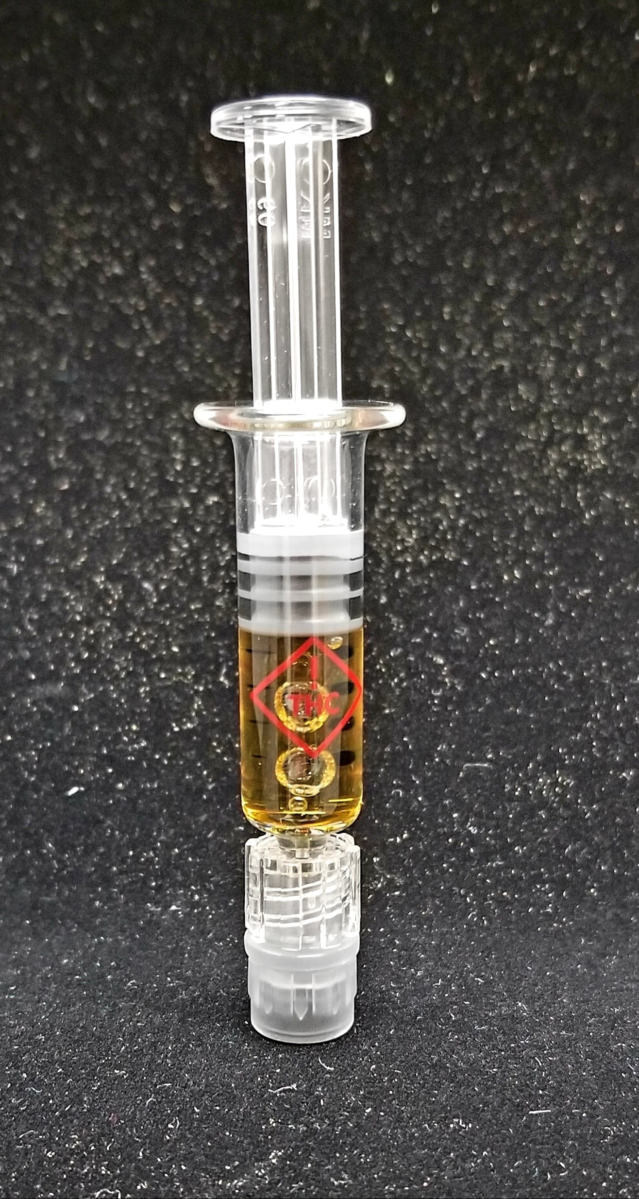 concentrate-oil-well-raw-distillate-syringe