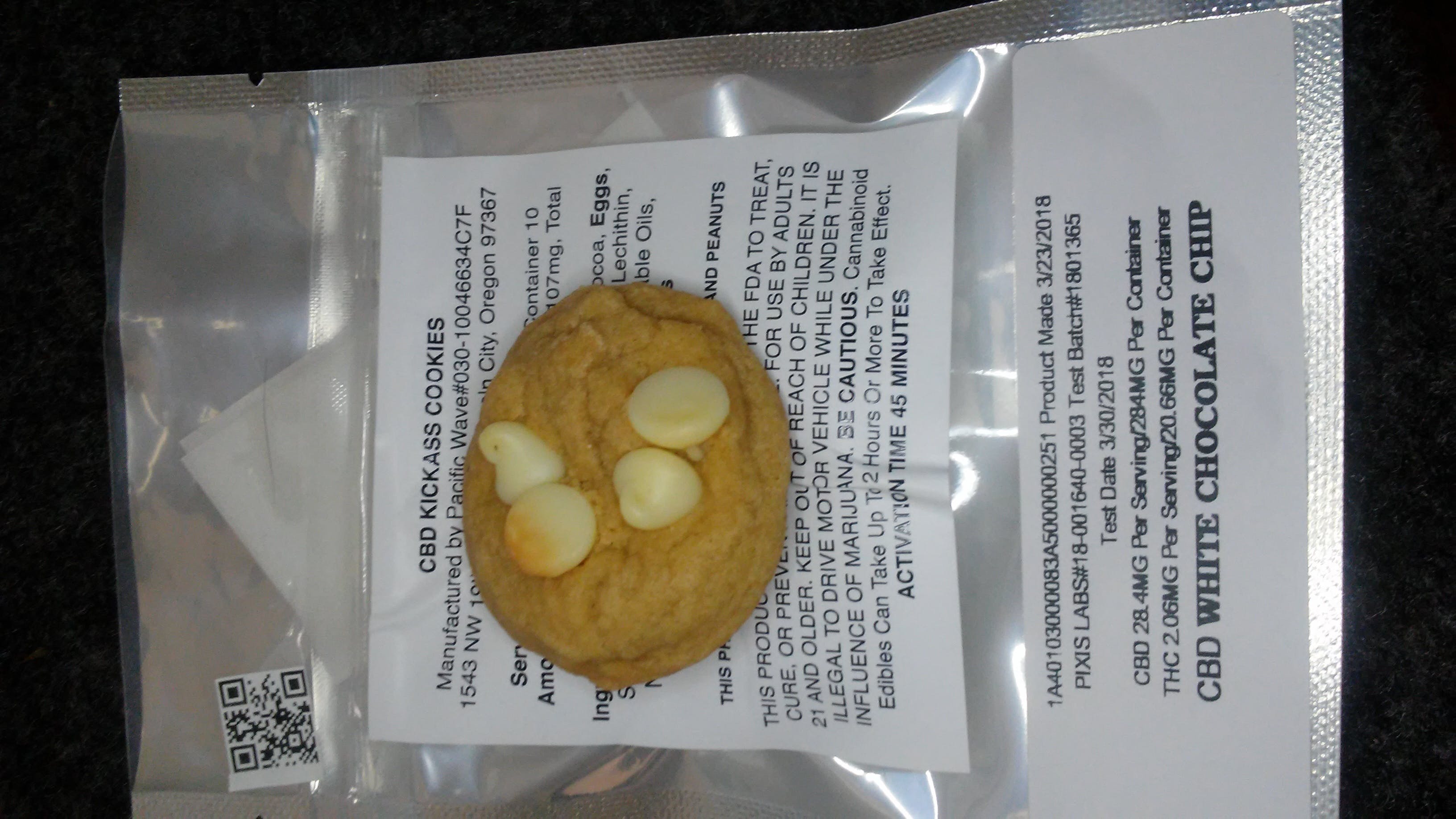edible-pacific-wave-cbd-white-chocolate-chip-cookie