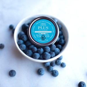 PLUS Gummies Sour Blueberry