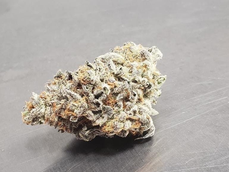 marijuana-dispensaries-new-generation-in-santa-ana-purple-pineapple