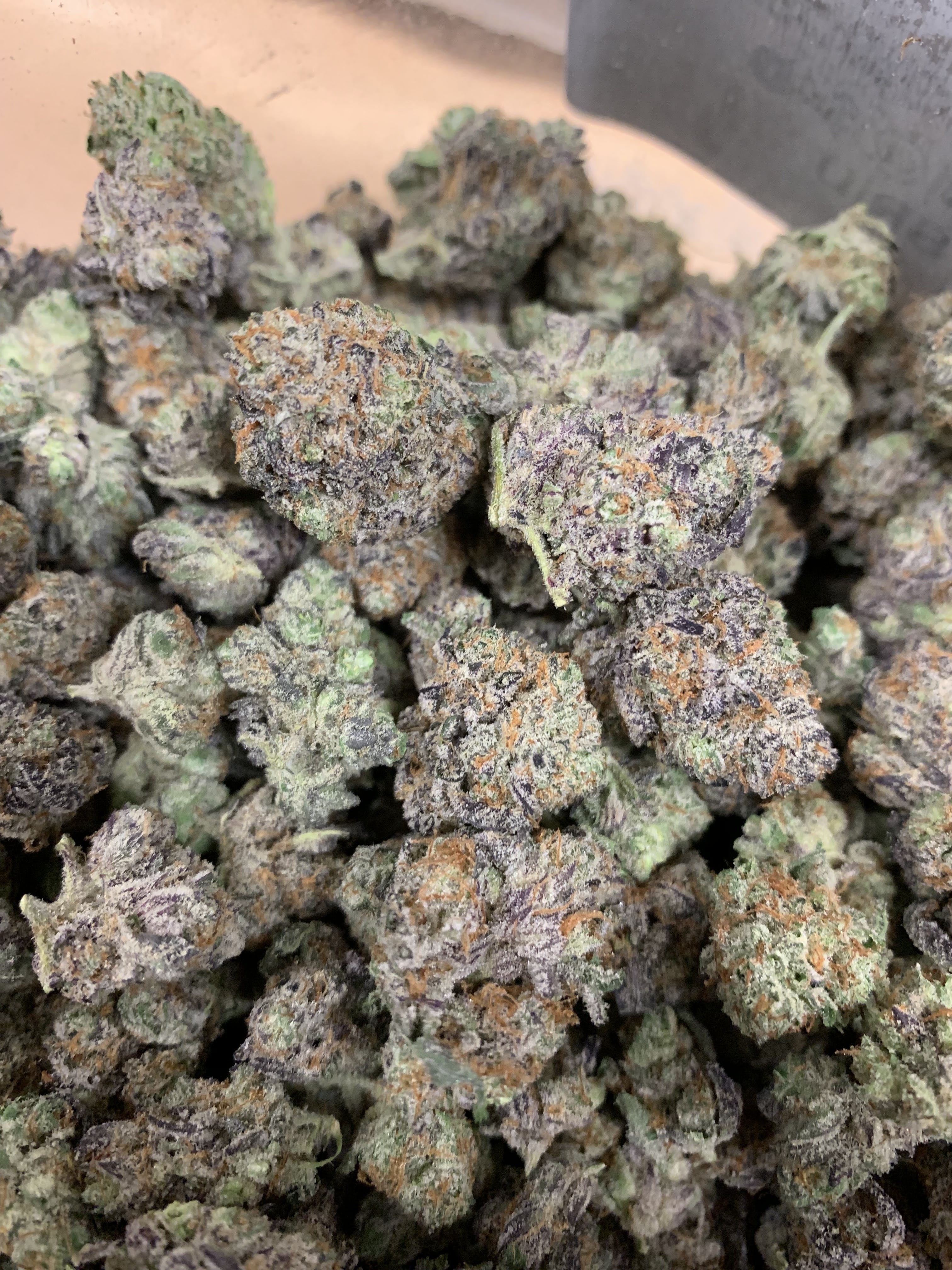 marijuana-dispensaries-18441-vanowen-st-reseda-purple-powder
