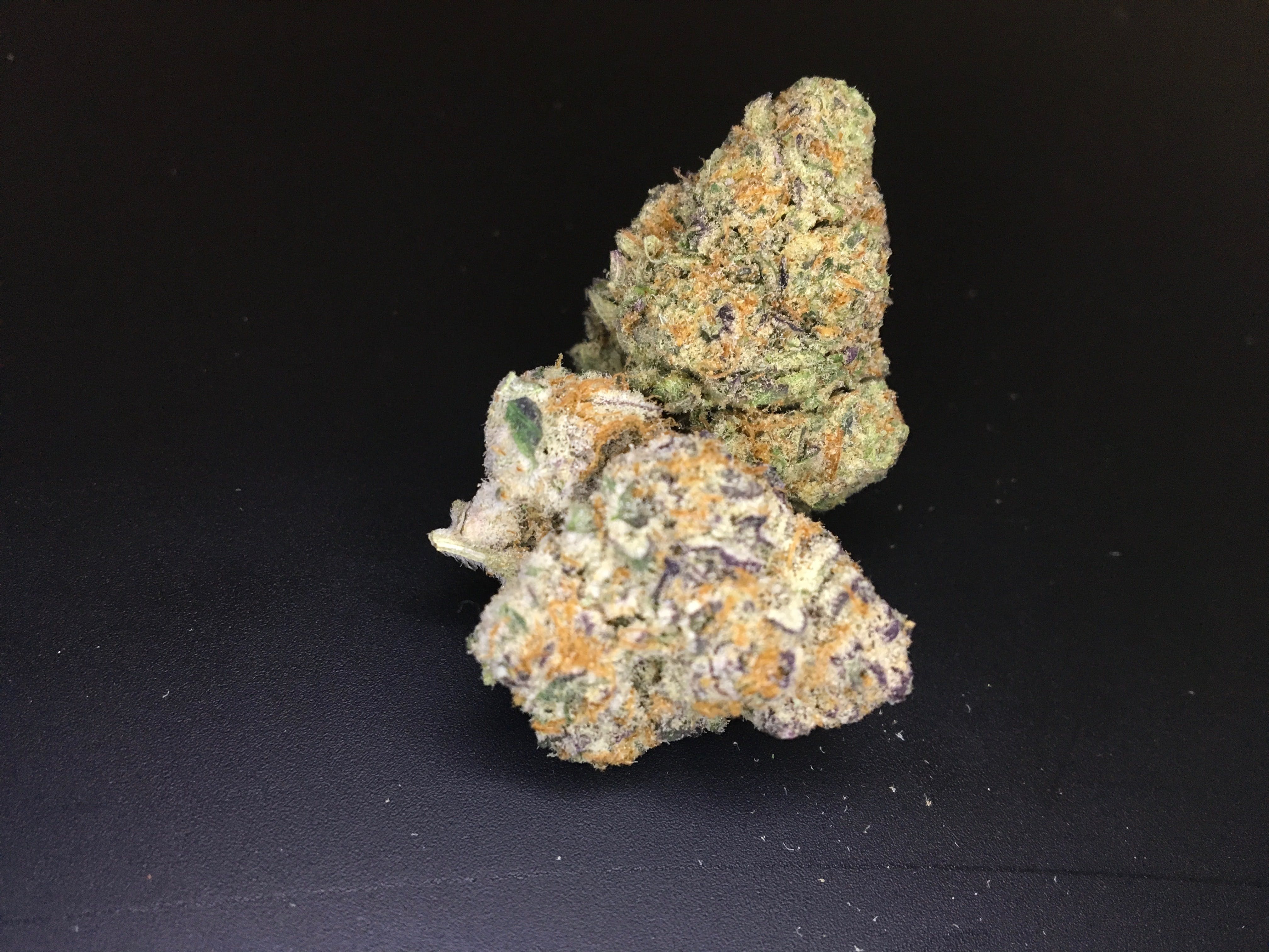 marijuana-dispensaries-la-420-in-los-angeles-purple-punch-exclusive